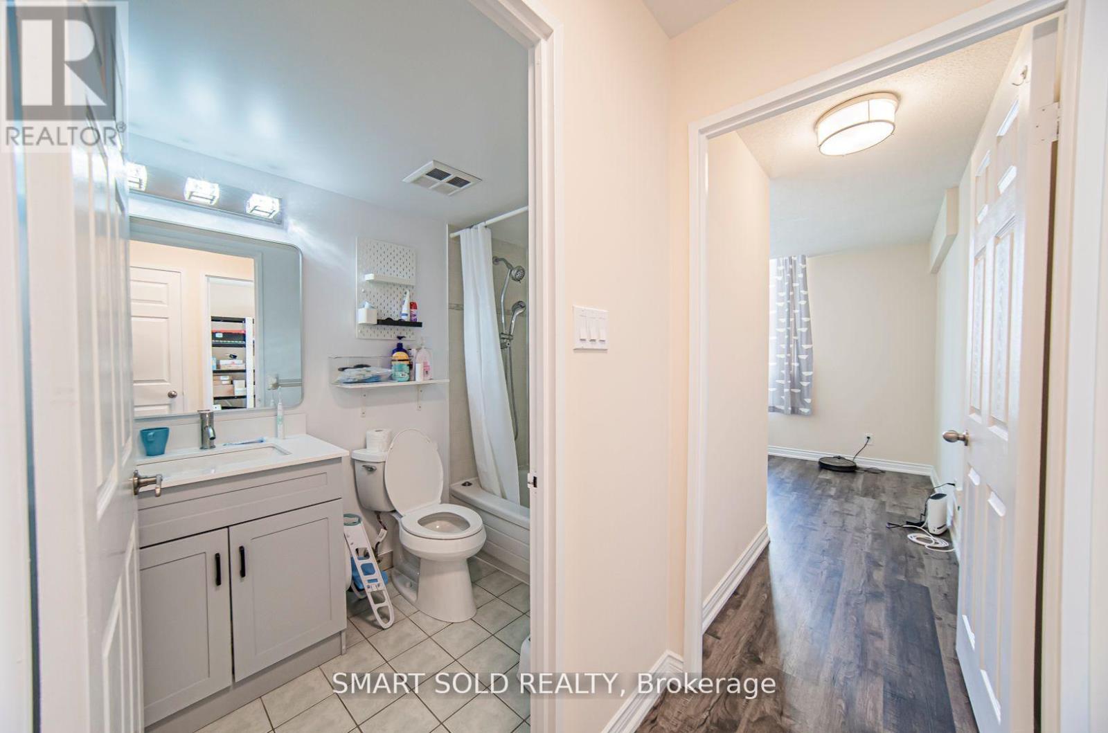 Ph210 - 256 Doris Avenue, Toronto, Ontario  M2N 6X8 - Photo 14 - C12279082