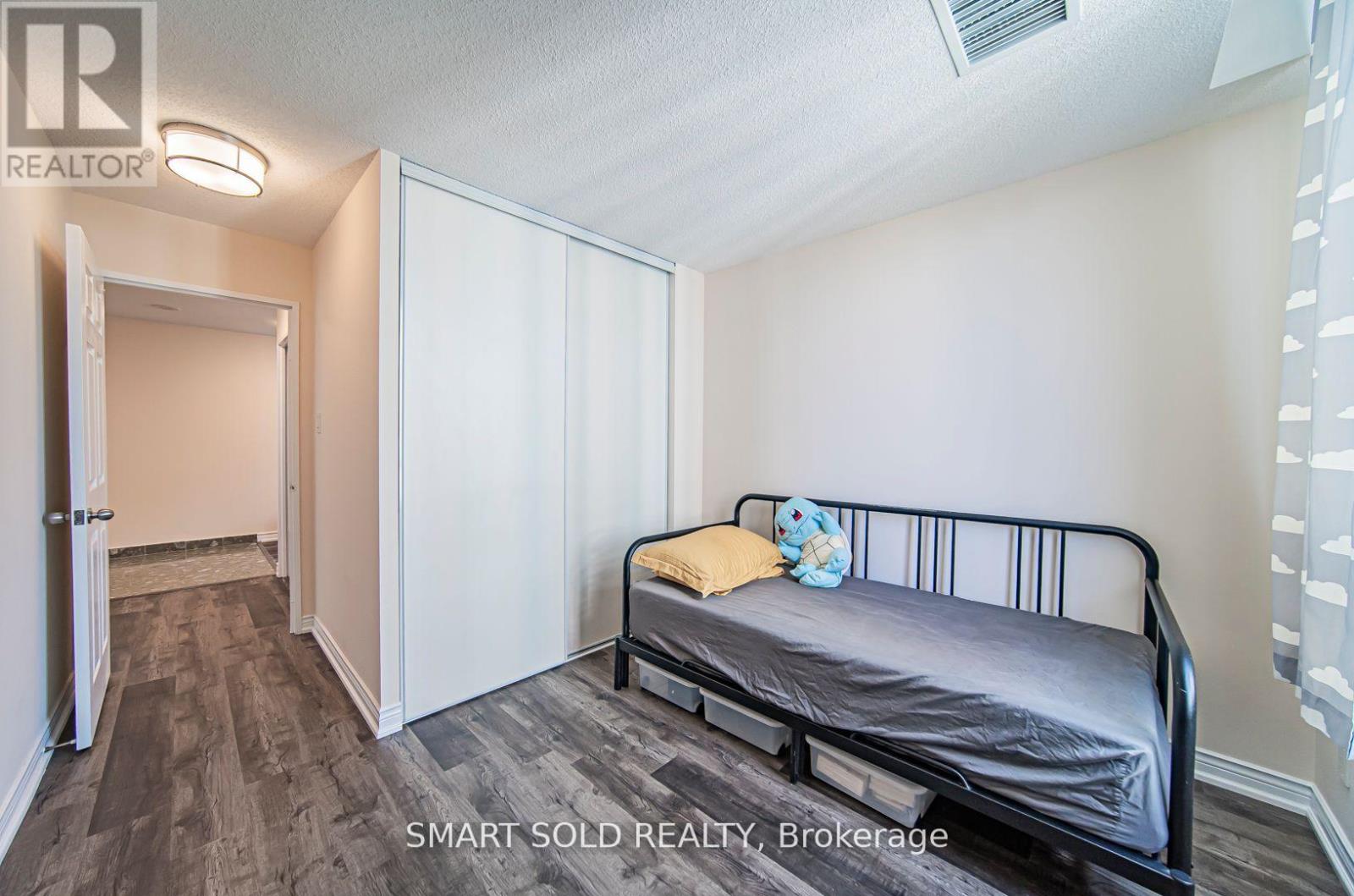Ph210 - 256 Doris Avenue, Toronto, Ontario  M2N 6X8 - Photo 17 - C12279082