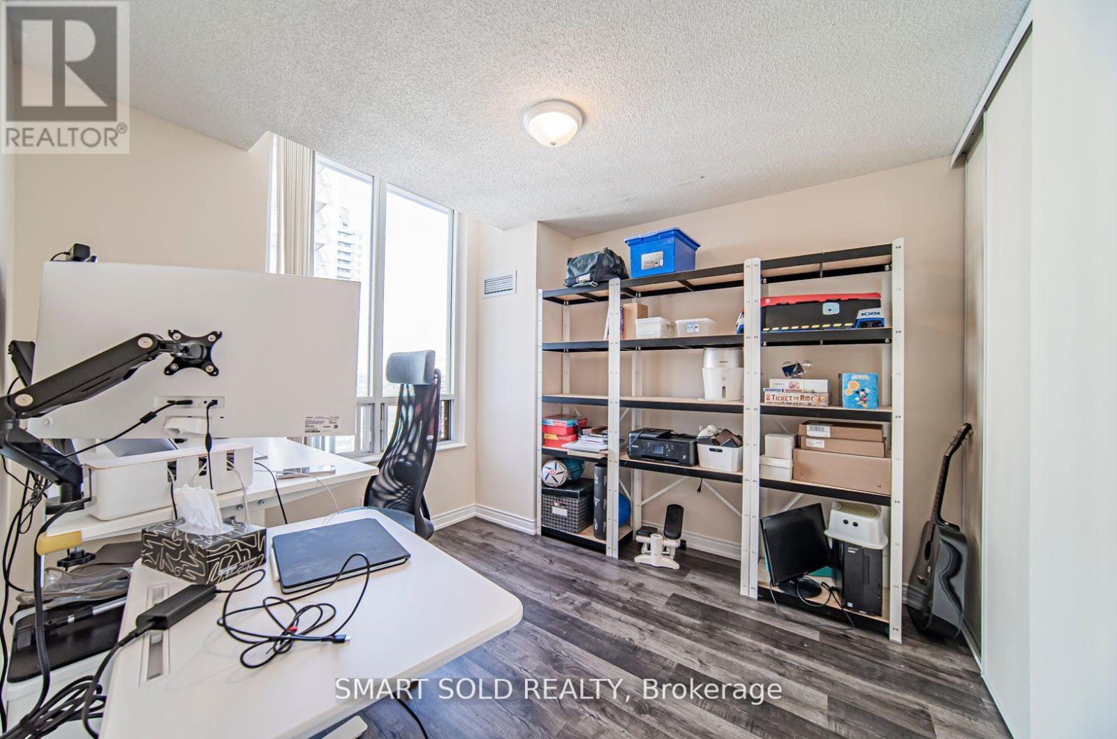 Ph210 - 256 Doris Avenue, Toronto, Ontario  M2N 6X8 - Photo 21 - C12279082