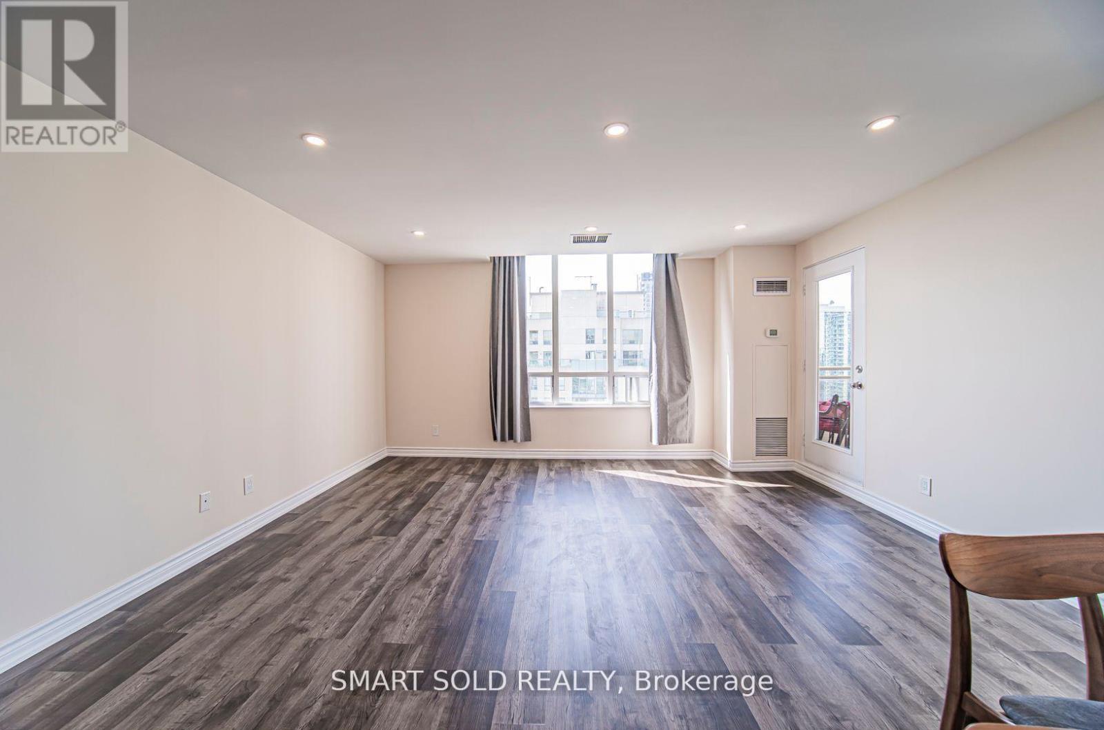 Ph210 - 256 Doris Avenue, Toronto, Ontario  M2N 6X8 - Photo 5 - C12279082
