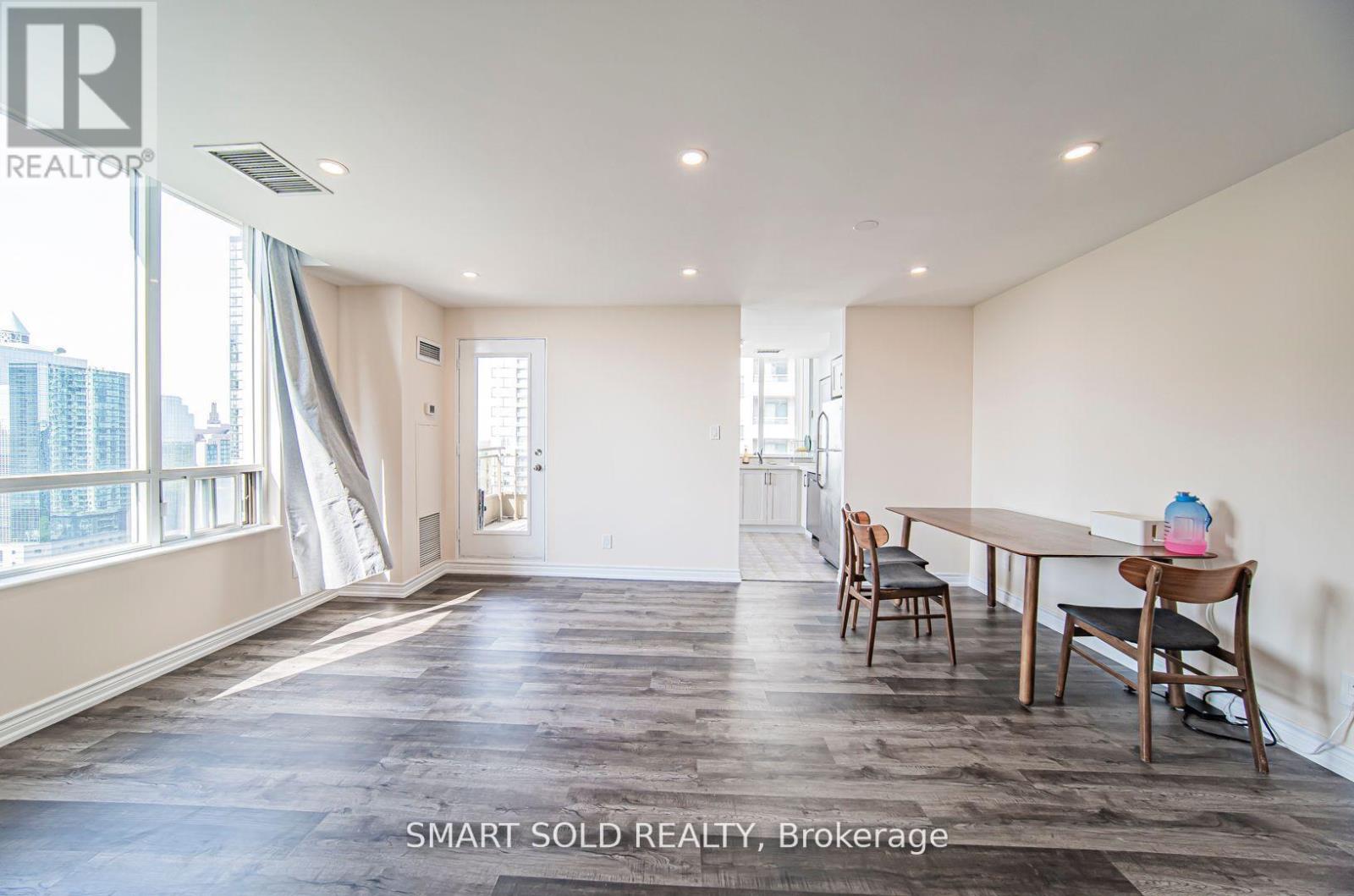 Ph210 - 256 Doris Avenue, Toronto, Ontario  M2N 6X8 - Photo 7 - C12279082