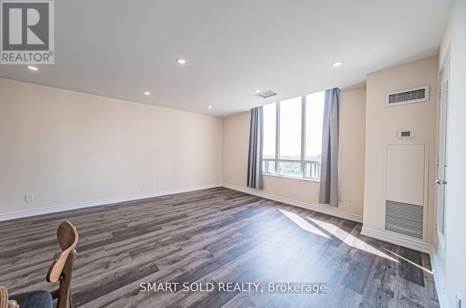 Ph210 - 256 Doris Avenue, Toronto, Ontario  M2N 6X8 - Photo 9 - C12279082