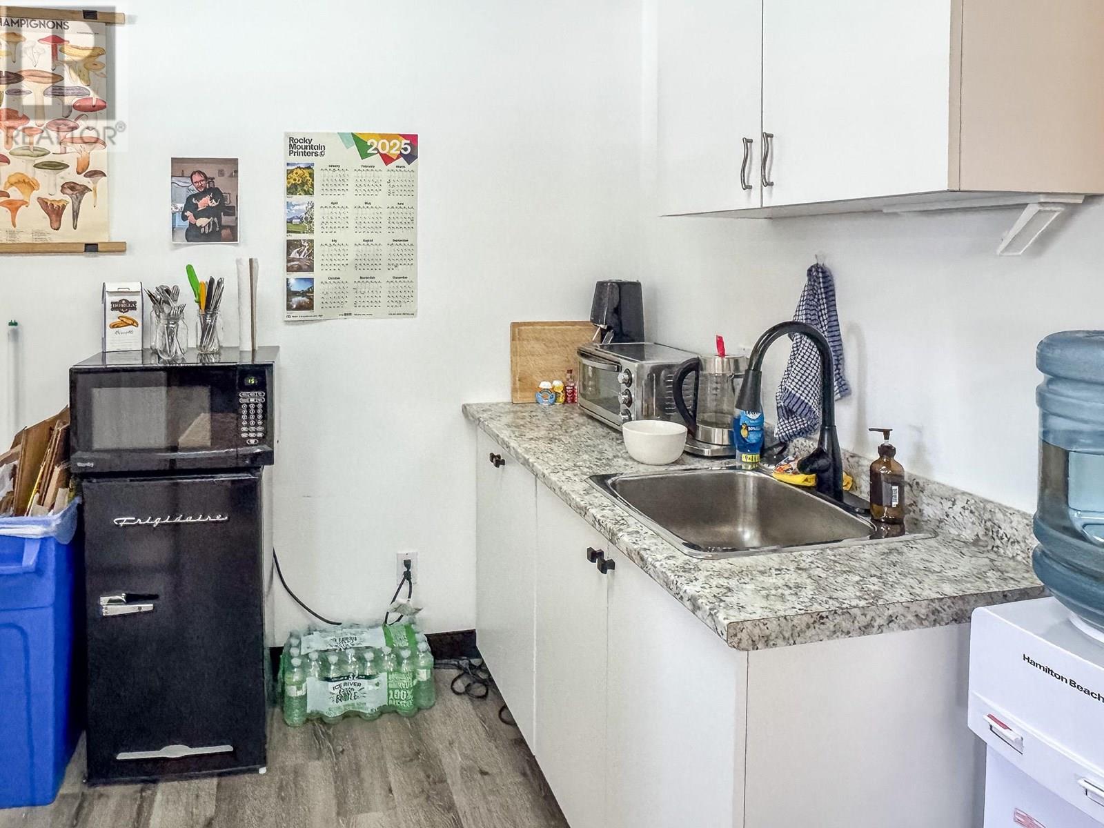 217 Industrial  F Road, Cranbrook, British Columbia  V1C 6N4 - Photo 23 - 10355619