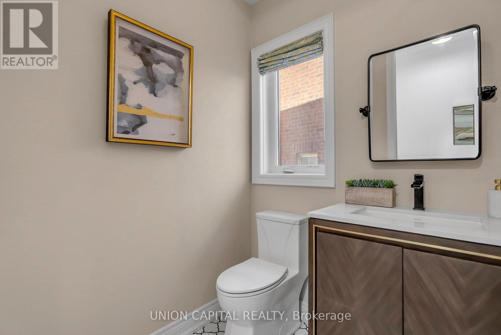 Property at 130 WALTER ENGLISH DRIVE image 3