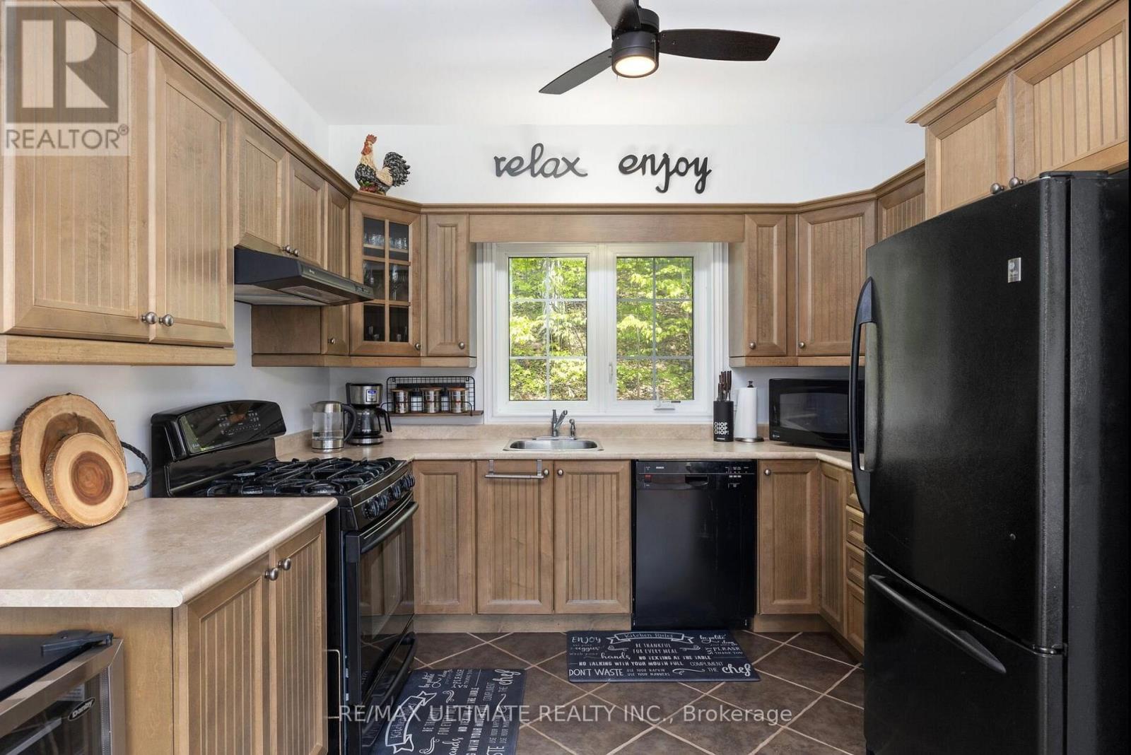 157 Farlain Lake Road W, Tiny, Ontario  L9M 0B9 - Photo 13 - S12279112