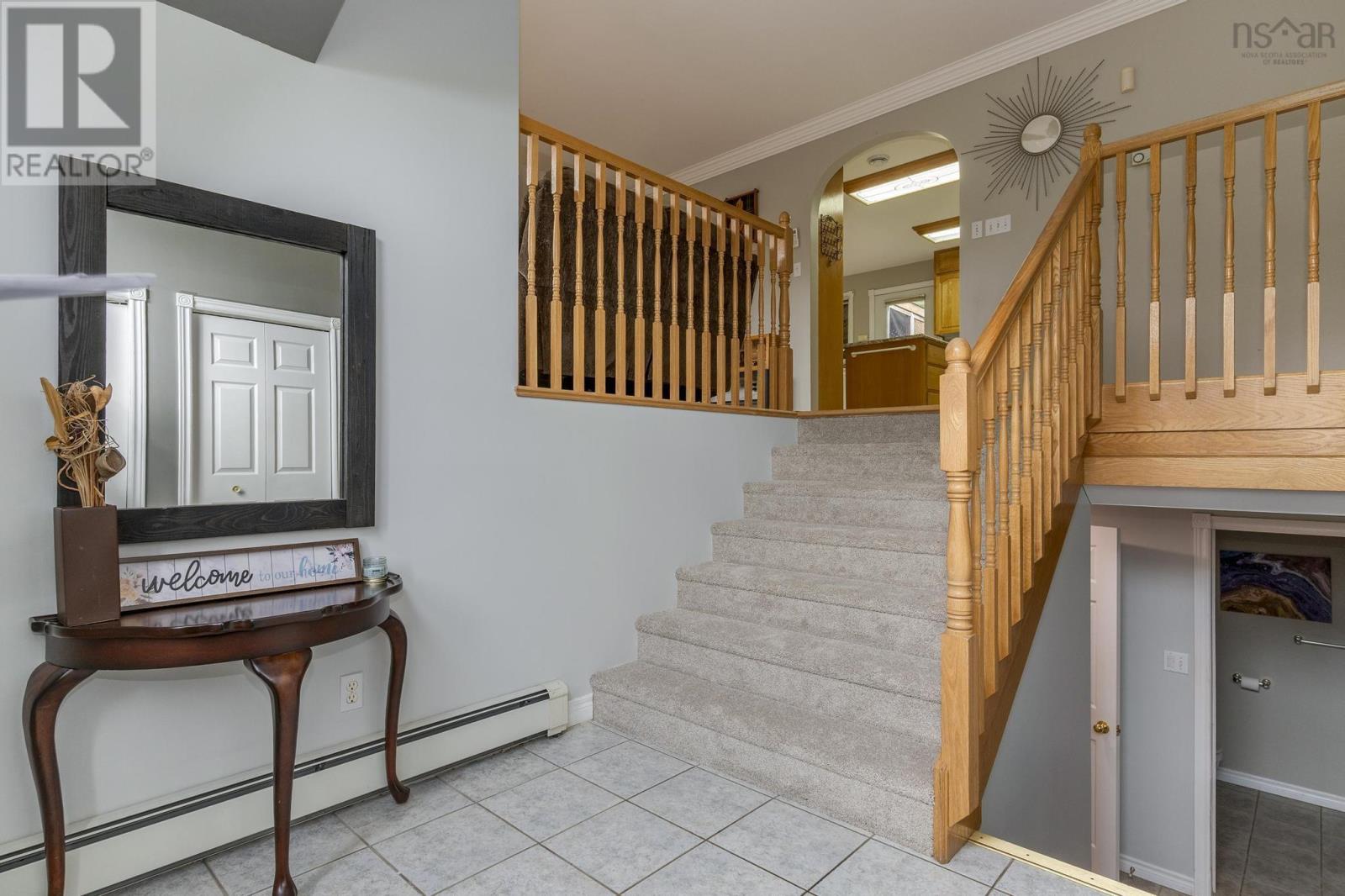 Property at 19 Bainbridge Court image 5