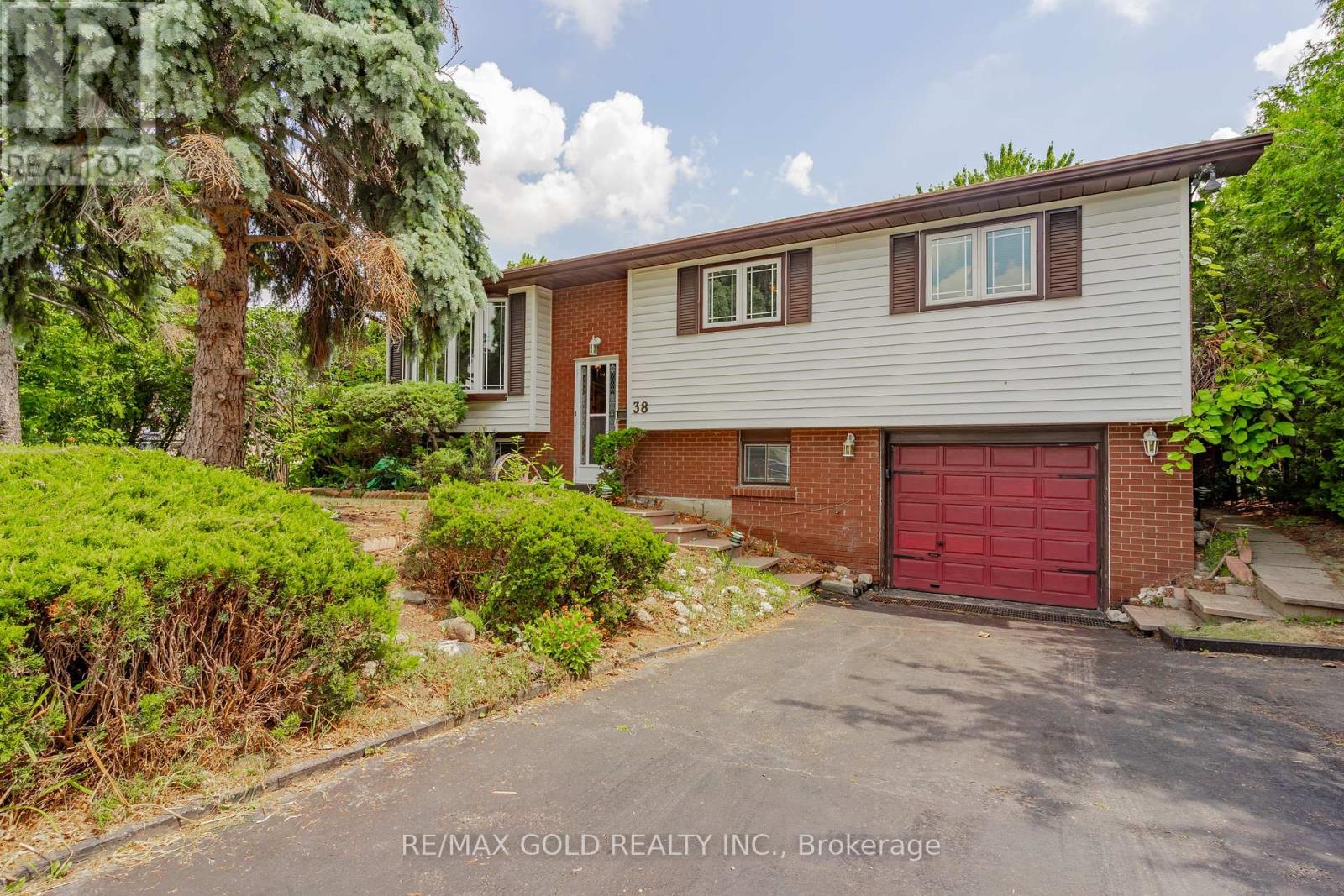 Property at 38 DUKE ROAD image 5