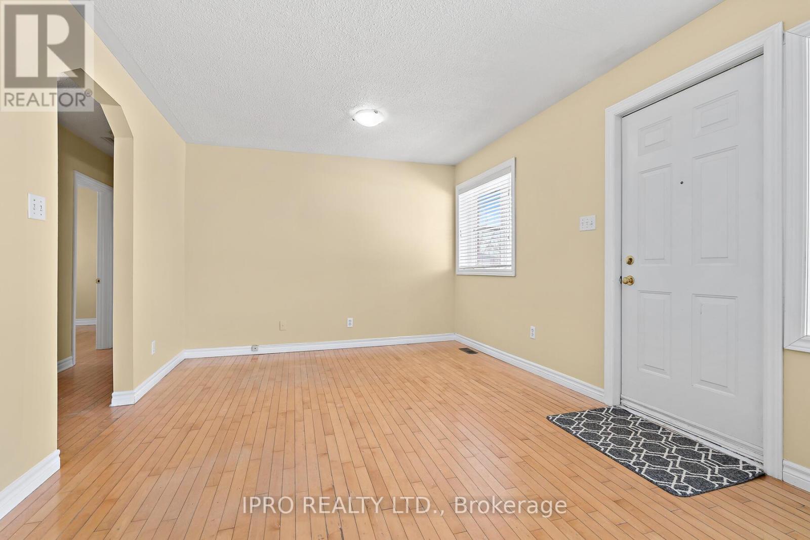 Property at 7 REXWAY DRIVE image 5