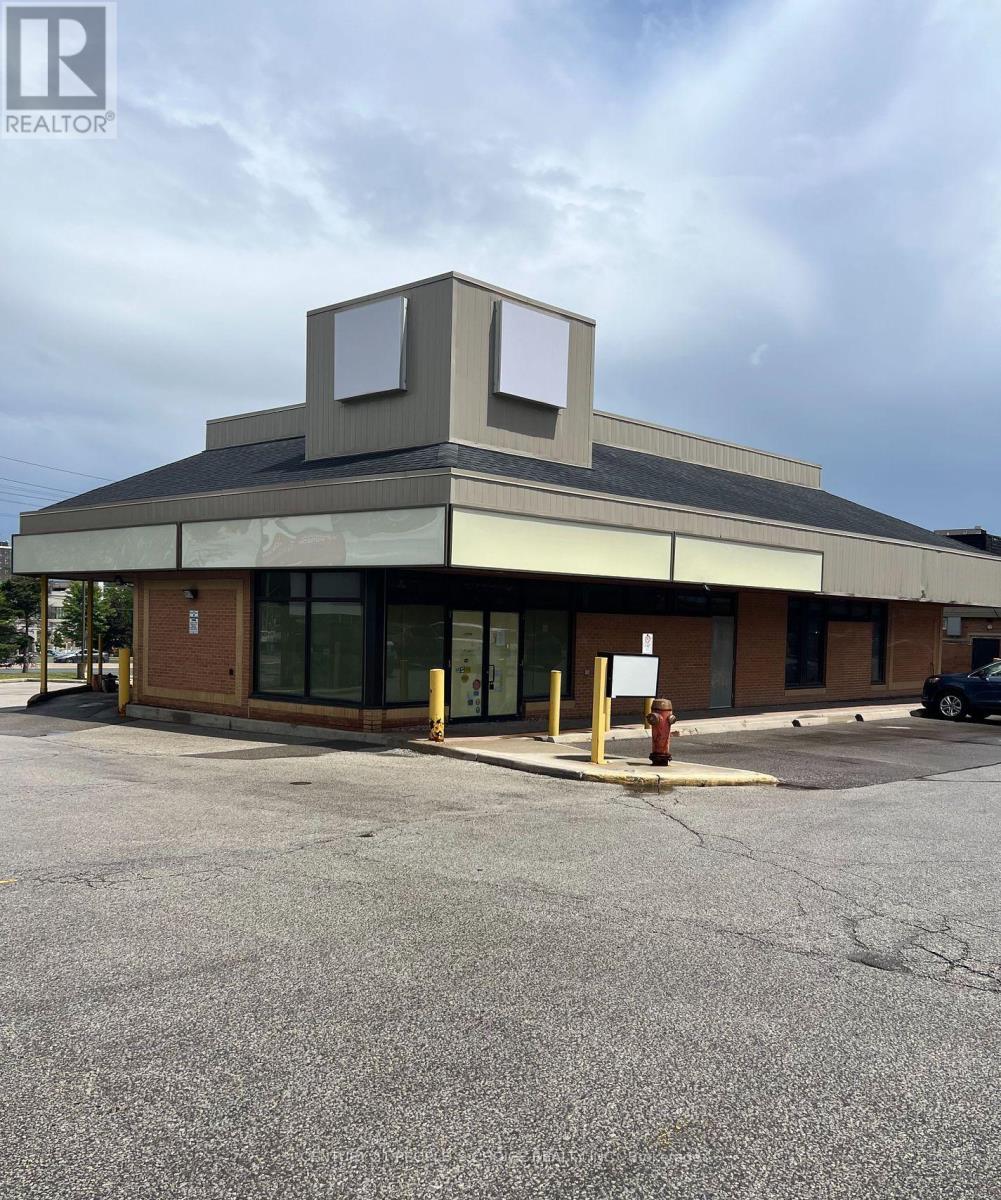 Unit 1 - 16 Lisa Street, Brampton, Ontario  L6T 5R2 - Photo 3 - W12279110