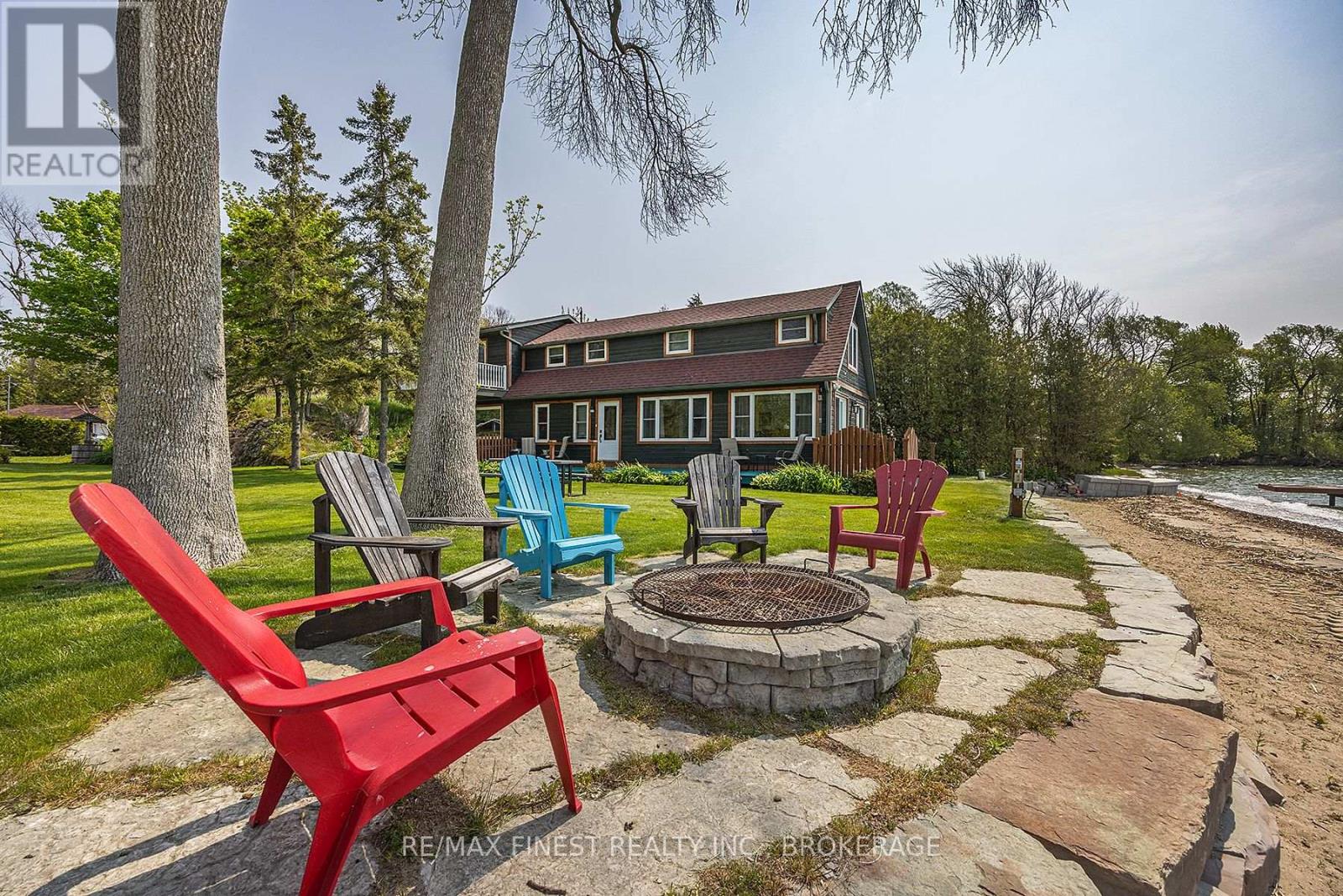 135 Thousand Islands Parkway, Front Of Leeds & Seeleys Bay, Ontario  K7G 2V4 - Photo 11 - X12279323