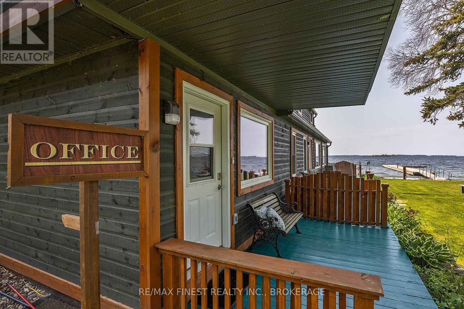 135 Thousand Islands Parkway, Front Of Leeds & Seeleys Bay, Ontario  K7G 2V4 - Photo 14 - X12279323