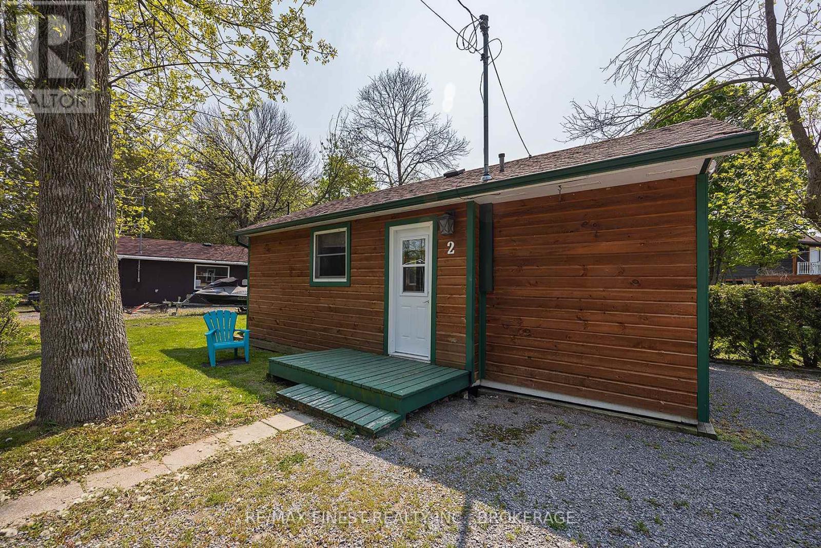 135 Thousand Islands Parkway, Front Of Leeds & Seeleys Bay, Ontario  K7G 2V4 - Photo 18 - X12279323