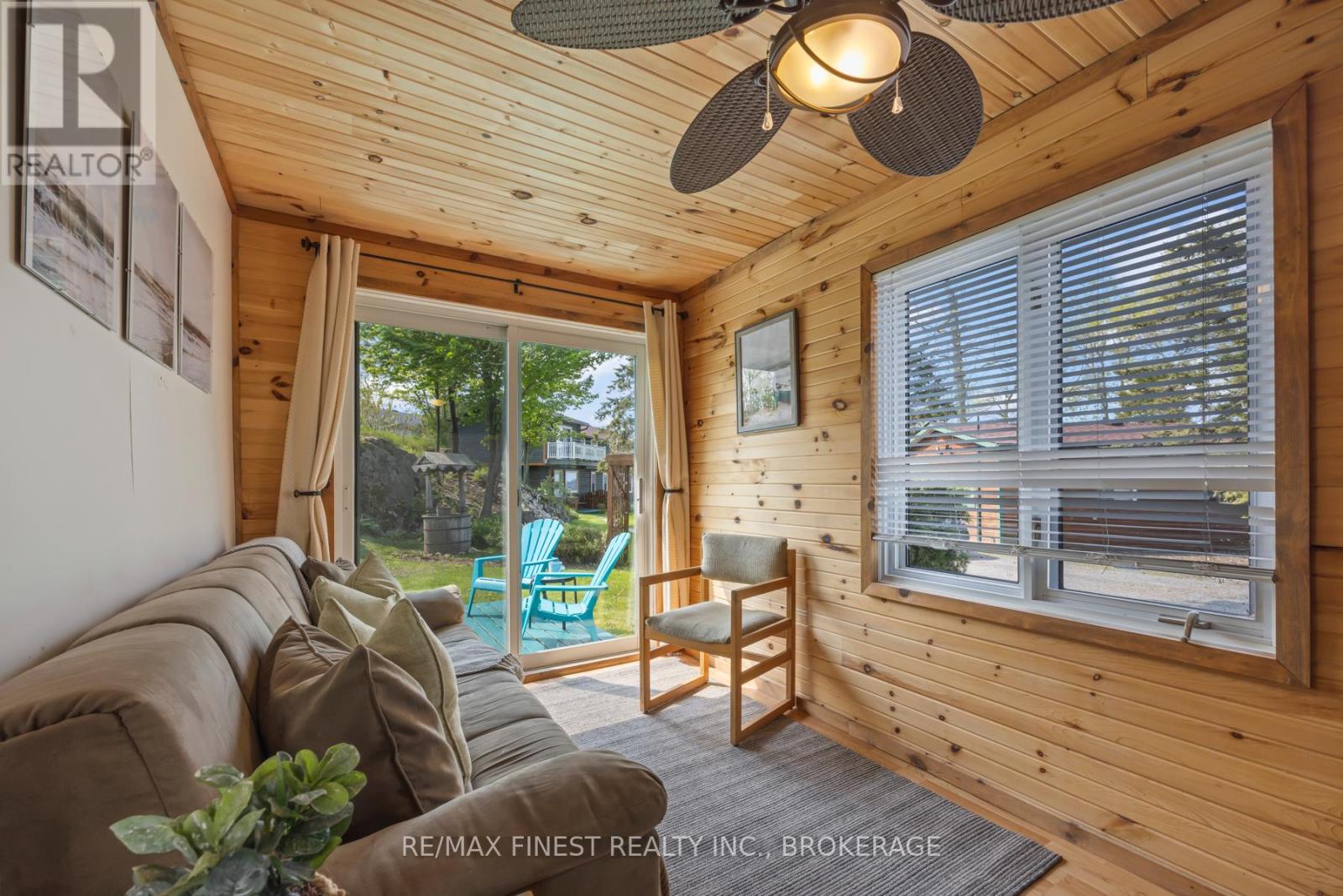 135 Thousand Islands Parkway, Front Of Leeds & Seeleys Bay, Ontario  K7G 2V4 - Photo 20 - X12279323