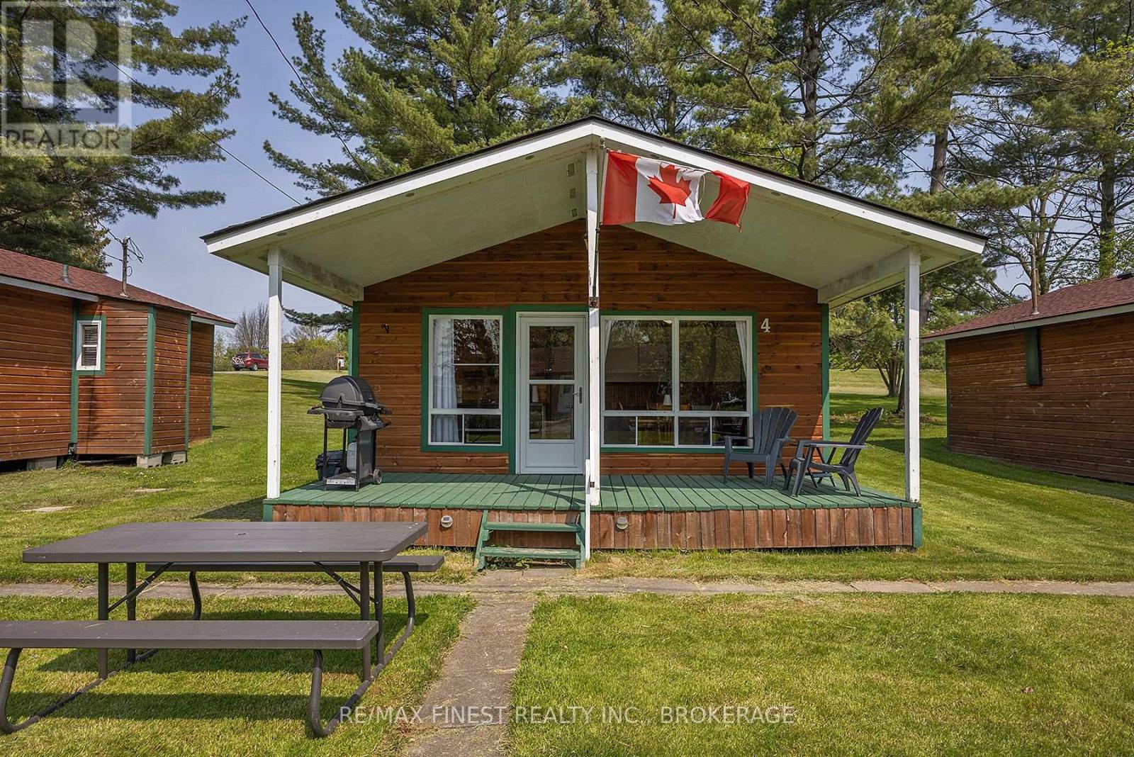 135 Thousand Islands Parkway, Front Of Leeds & Seeleys Bay, Ontario  K7G 2V4 - Photo 6 - X12279323