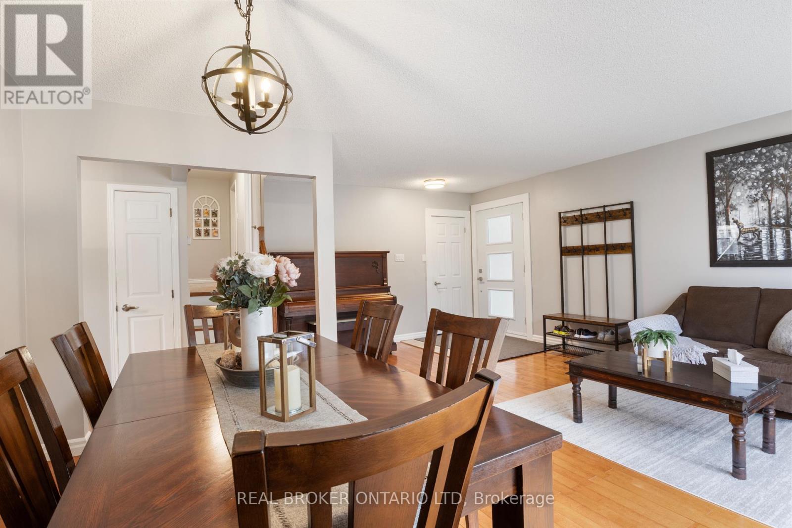 50 Watson Crescent, Brampton, Ontario  L6W 1E7 - Photo 10 - W12279338