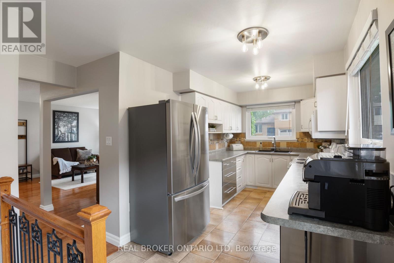 50 Watson Crescent, Brampton, Ontario  L6W 1E7 - Photo 12 - W12279338
