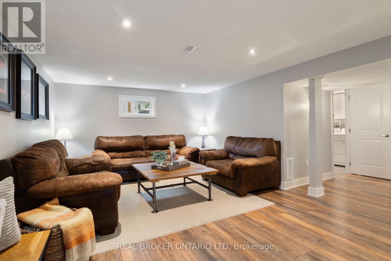 50 Watson Crescent, Brampton, Ontario  L6W 1E7 - Photo 25 - W12279338
