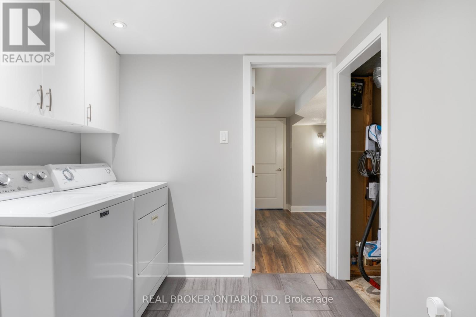 50 Watson Crescent, Brampton, Ontario  L6W 1E7 - Photo 32 - W12279338