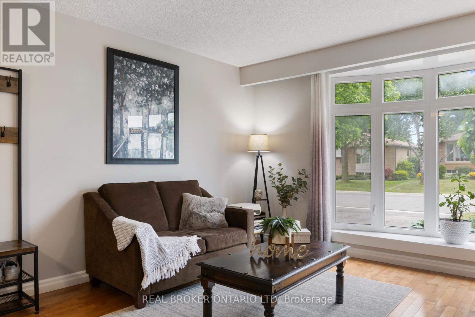 50 Watson Crescent, Brampton, Ontario  L6W 1E7 - Photo 8 - W12279338