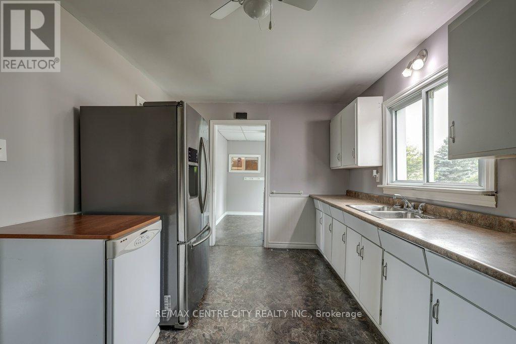 7953 Union Road, Southwold, Ontario  N0L 1K0 - Photo 12 - X12279334