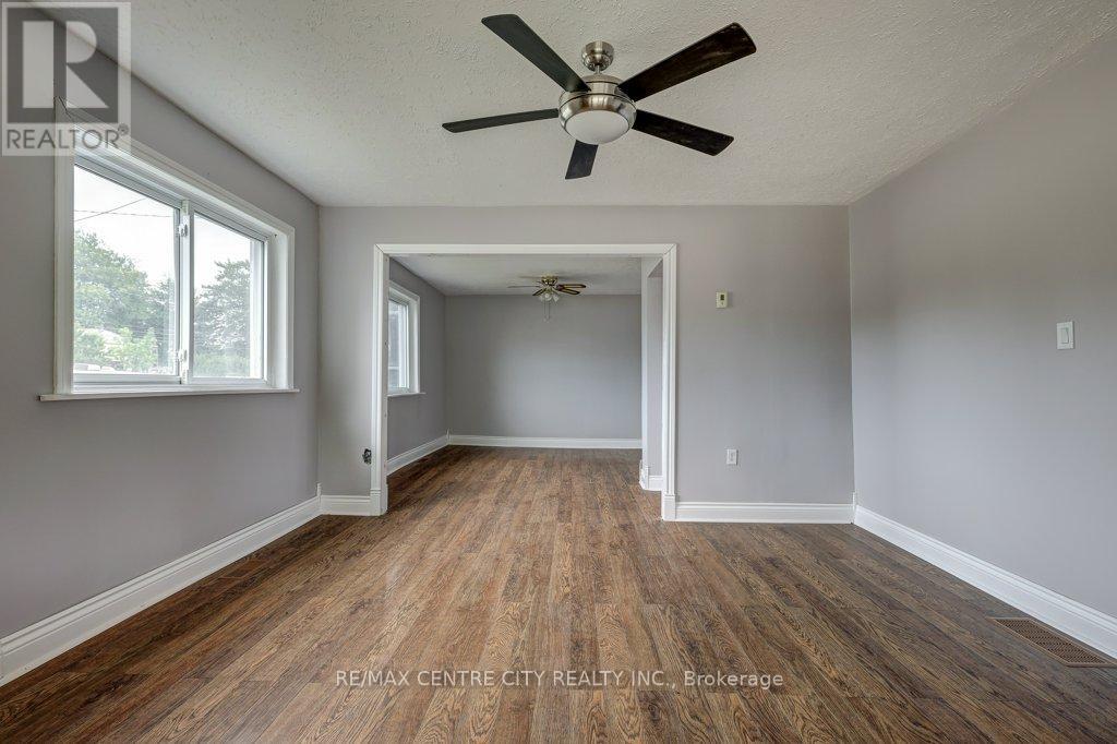 7953 Union Road, Southwold, Ontario  N0L 1K0 - Photo 18 - X12279334