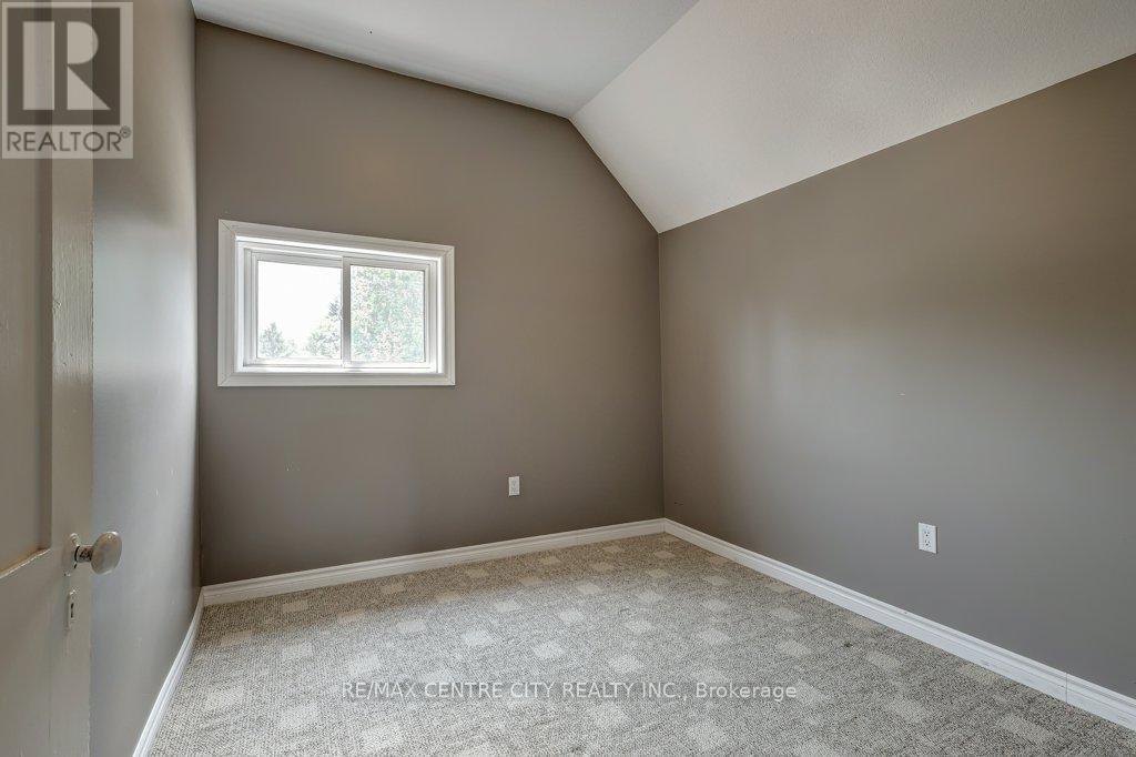 7953 Union Road, Southwold, Ontario  N0L 1K0 - Photo 27 - X12279334
