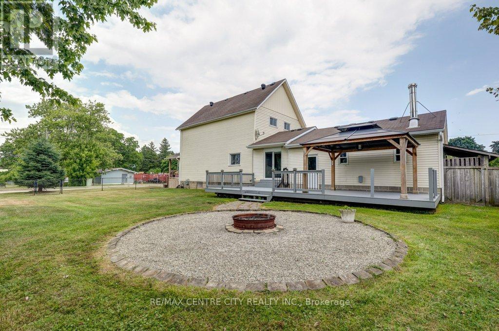 7953 Union Road, Southwold, Ontario  N0L 1K0 - Photo 43 - X12279334