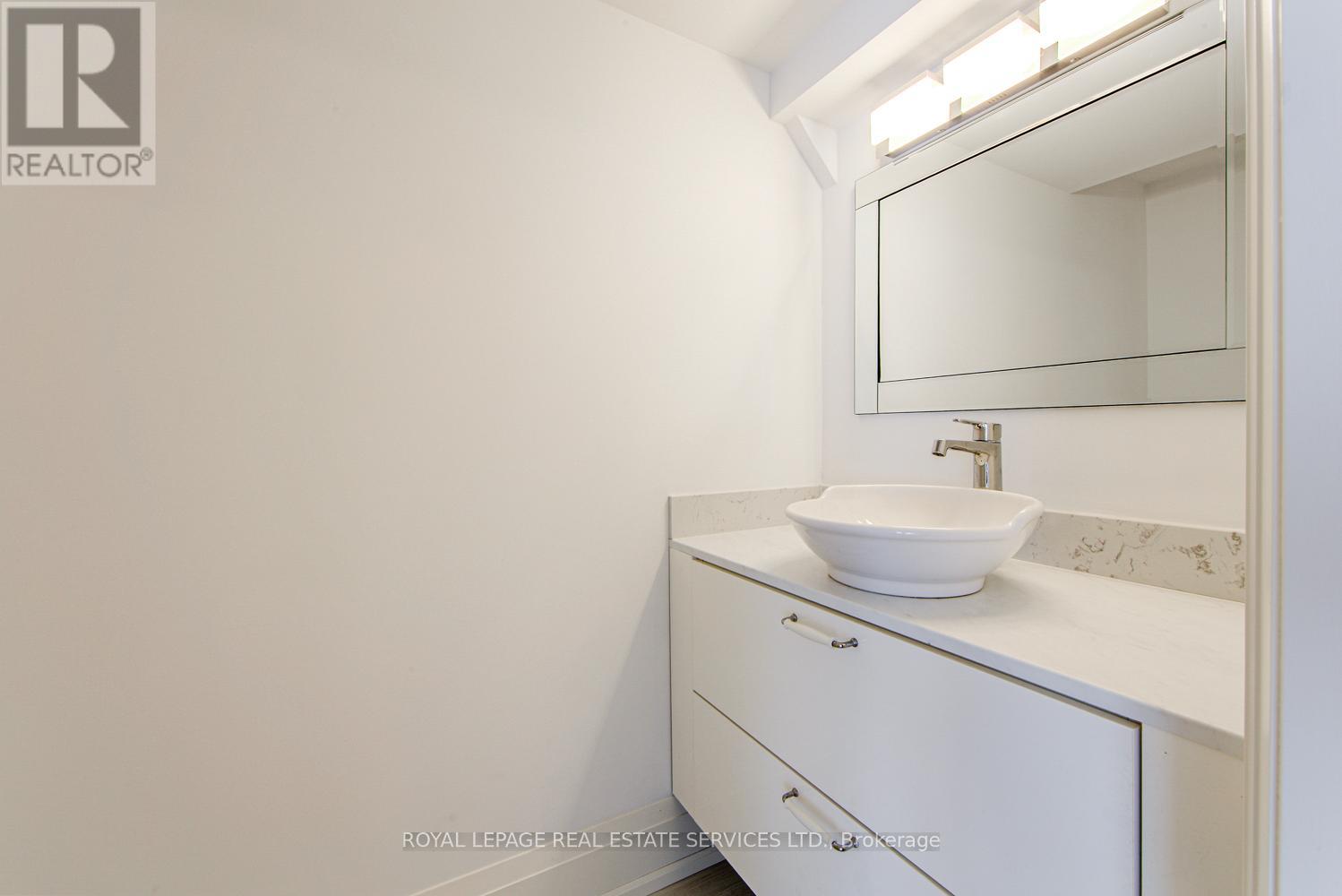 27 Poplar Crescent, Aurora, Ontario  L4G 3M4 - Photo 24 - N12279154