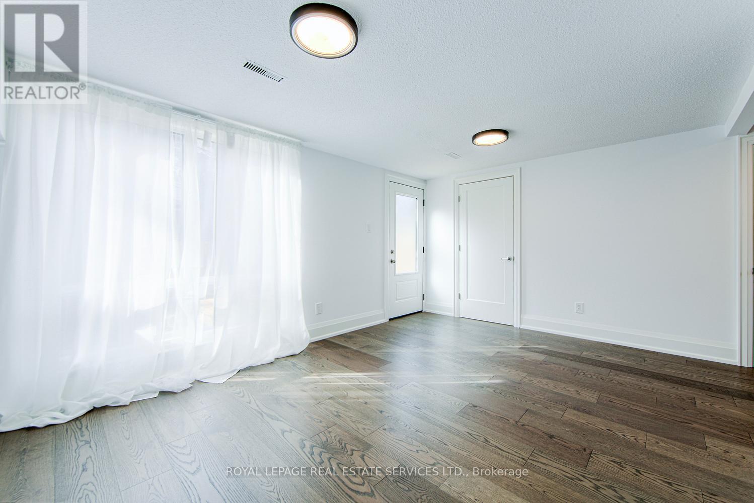 27 Poplar Crescent, Aurora, Ontario  L4G 3M4 - Photo 25 - N12279154
