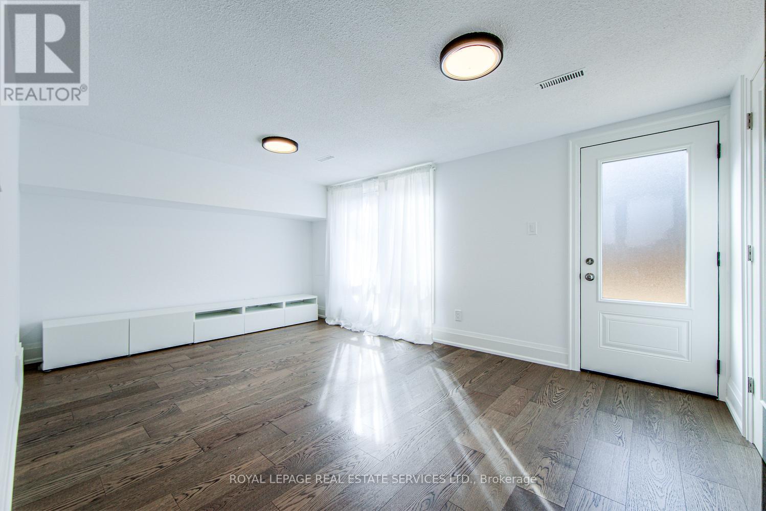 27 Poplar Crescent, Aurora, Ontario  L4G 3M4 - Photo 26 - N12279154