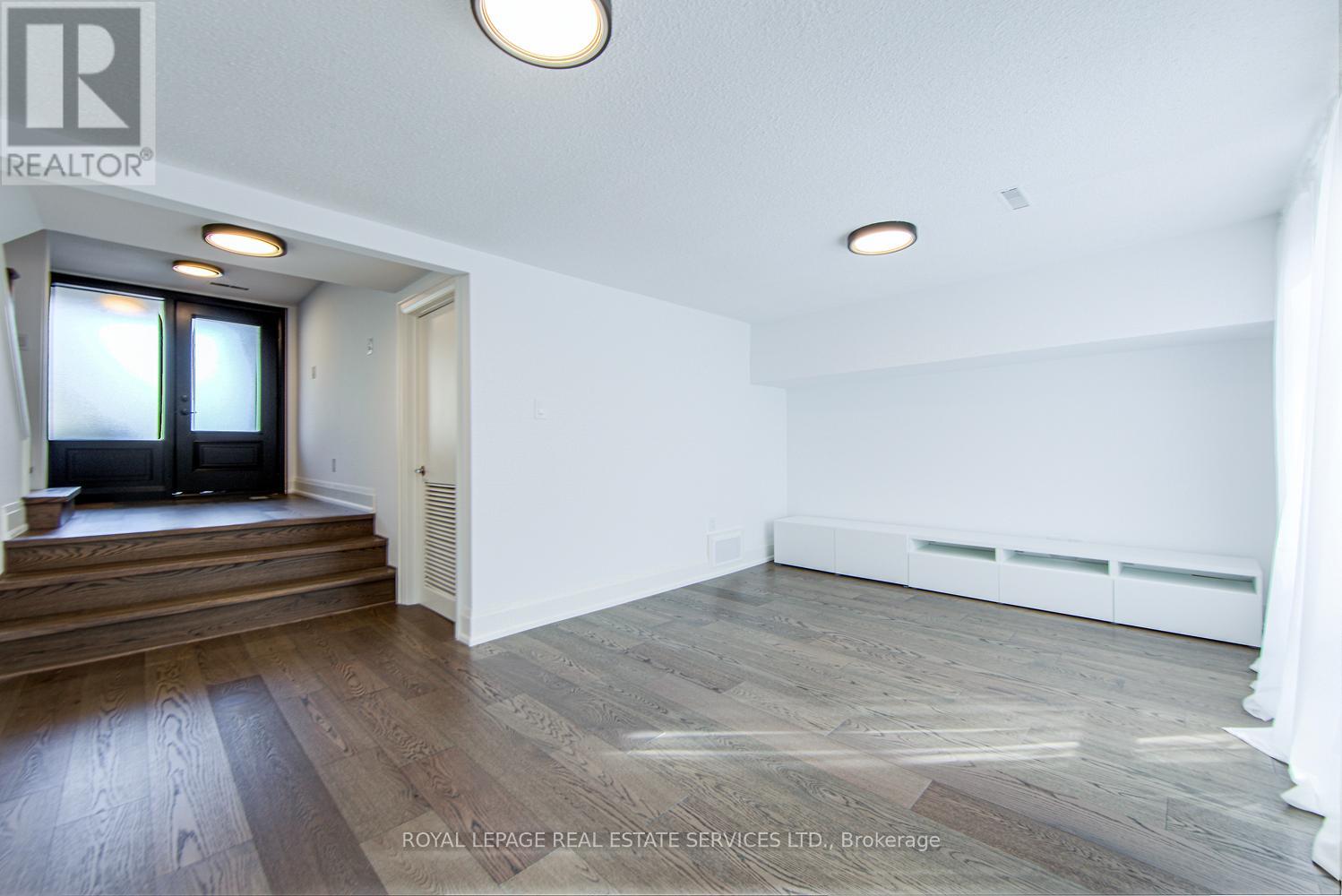 27 Poplar Crescent, Aurora, Ontario  L4G 3M4 - Photo 27 - N12279154