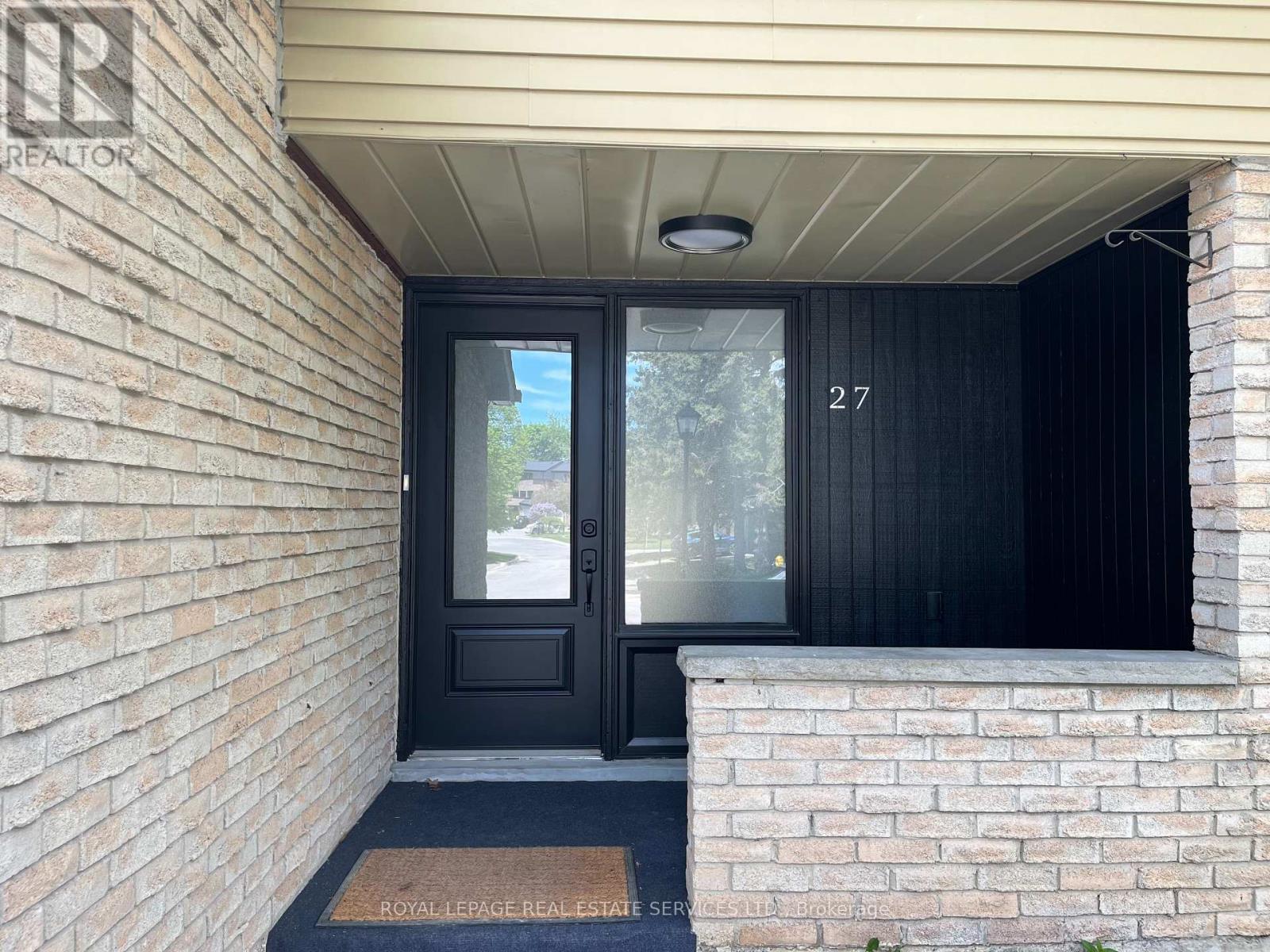 27 Poplar Crescent, Aurora, Ontario  L4G 3M4 - Photo 29 - N12279154