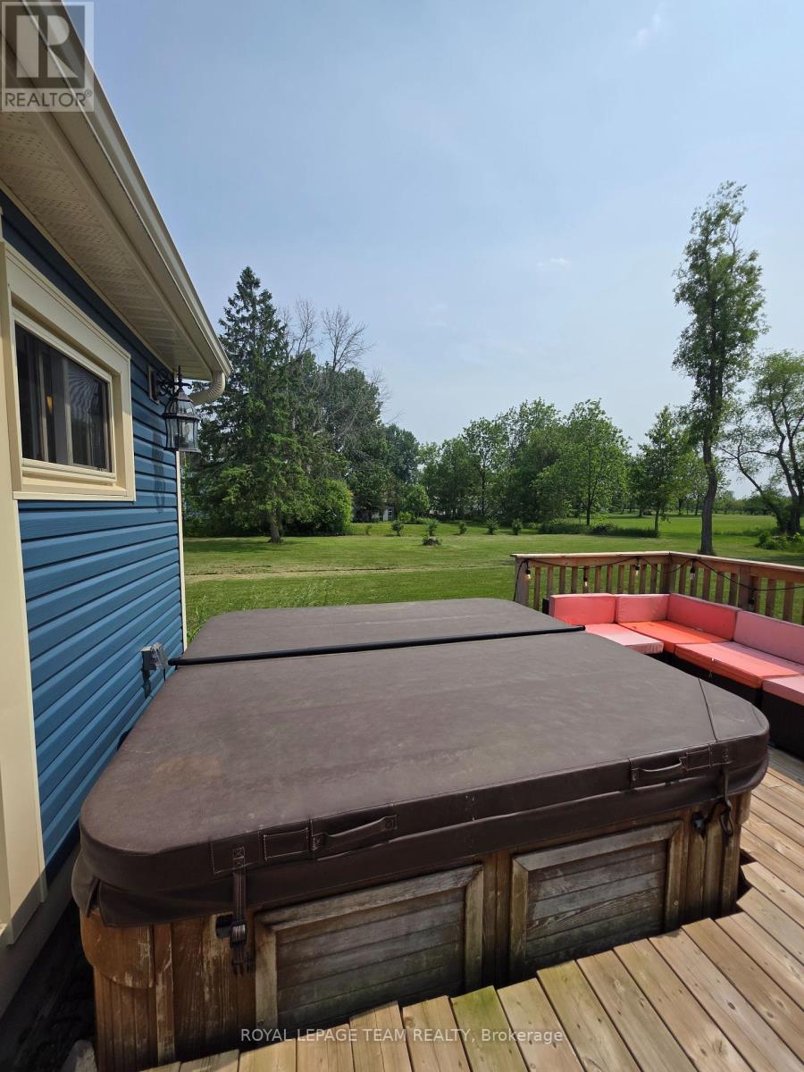 52 Main Street, Merrickville-Wolford, Ontario  K0G 1N0 - Photo 48 - X12279281