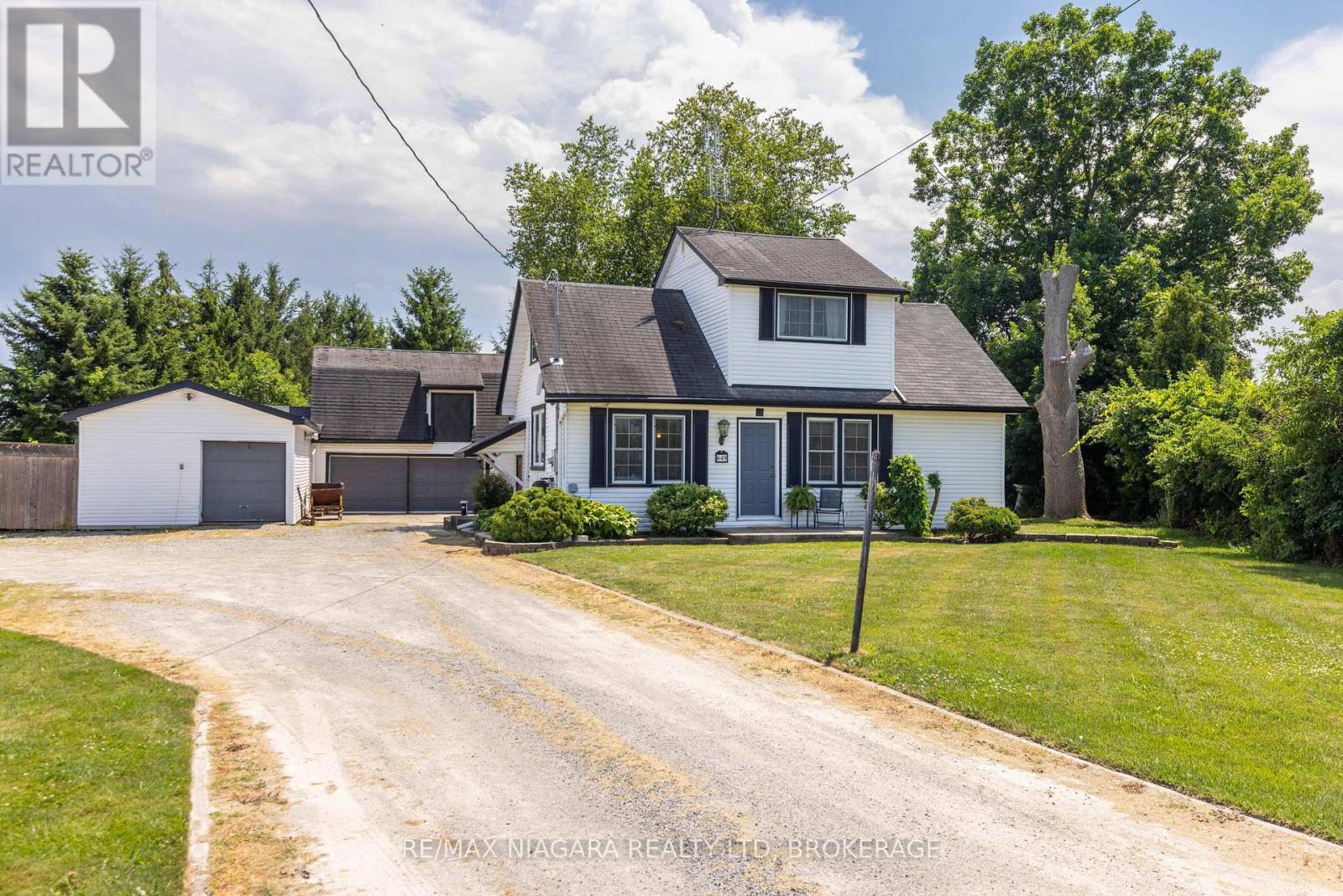 Property at 649 LAKESHORE ROAD image 1