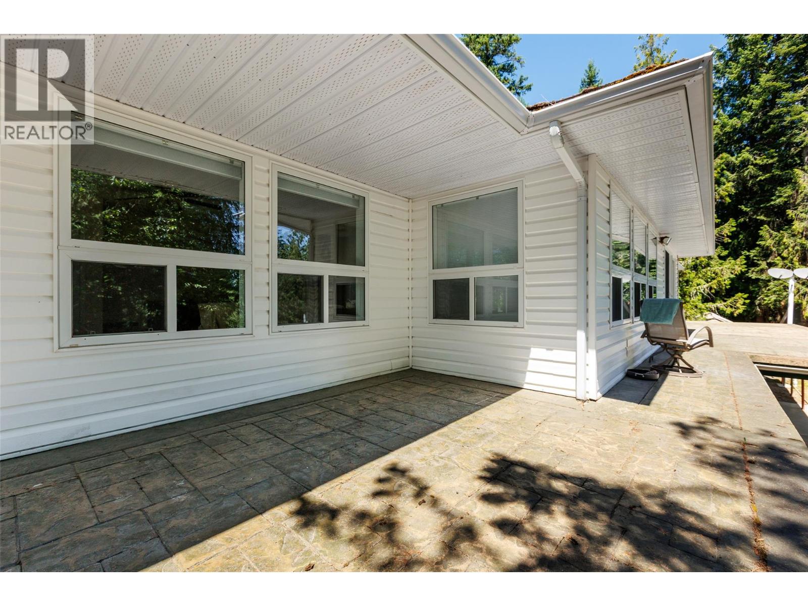 1548 Teetzel Road, Creston, British Columbia  V0B 1G7 - Photo 1 - 10355223