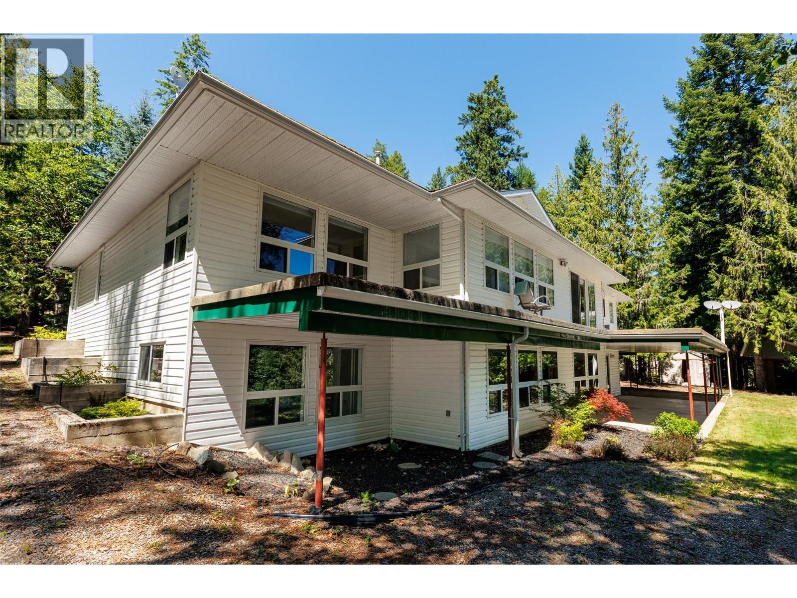 1548 Teetzel Road, Creston, British Columbia  V0B 1G7 - Photo 2 - 10355223