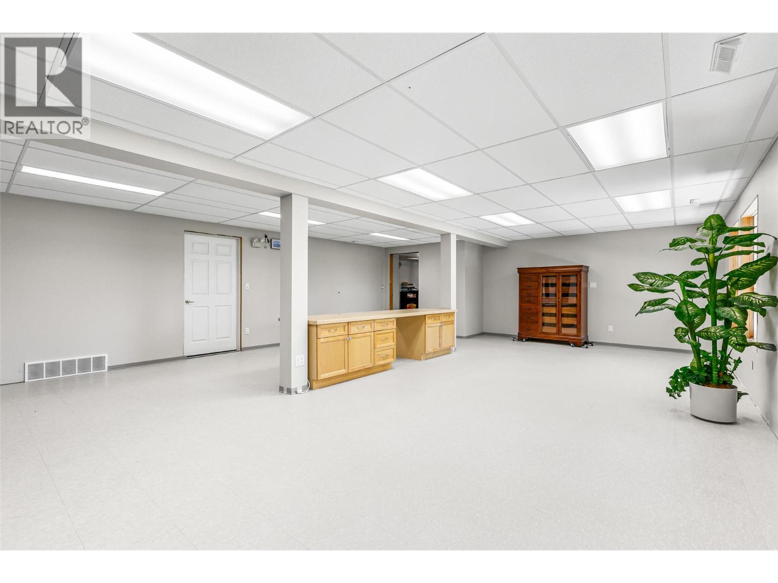 1548 Teetzel Road, Creston, British Columbia  V0B 1G7 - Photo 28 - 10355223