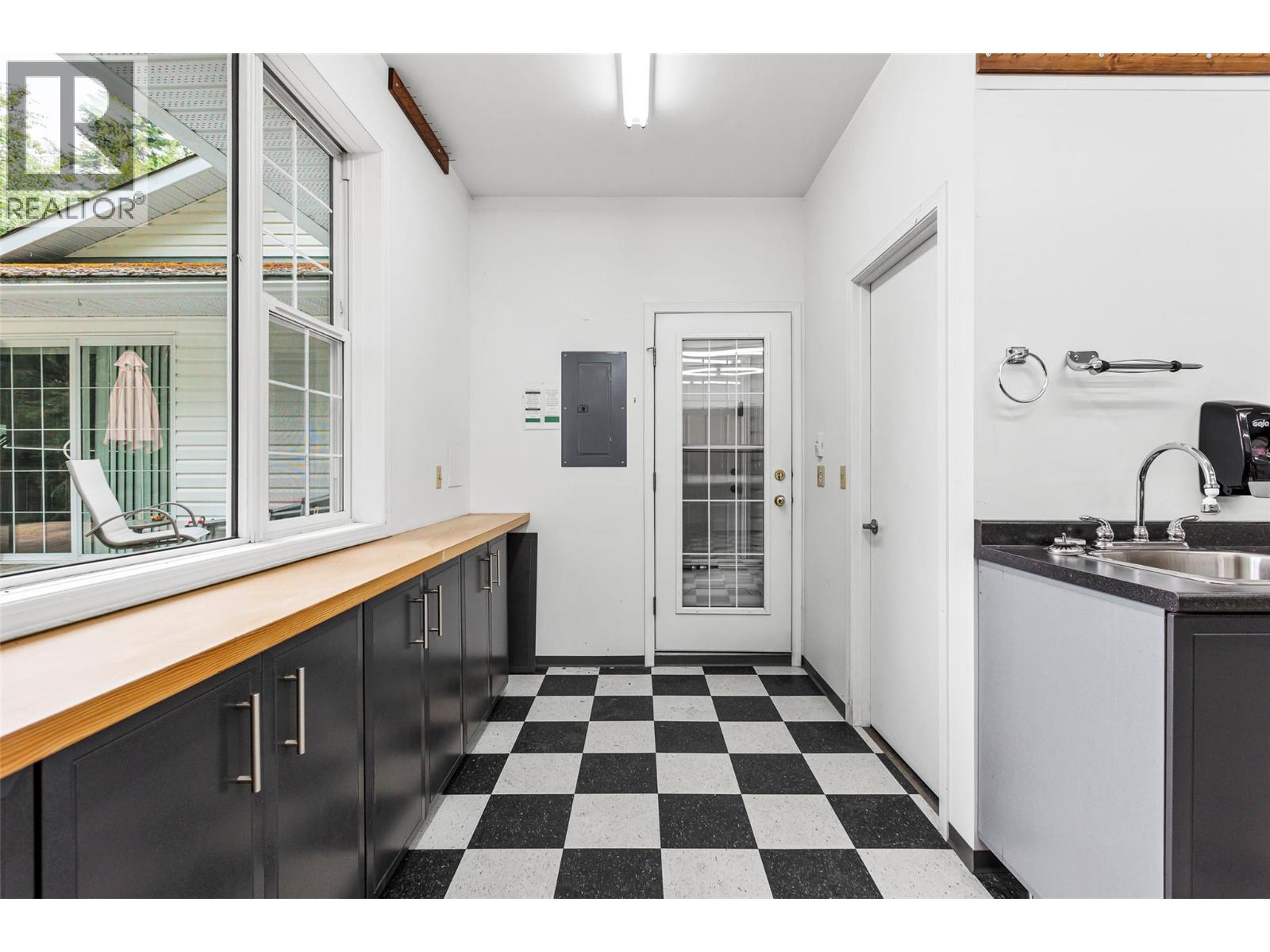 1548 Teetzel Road, Creston, British Columbia  V0B 1G7 - Photo 50 - 10355223