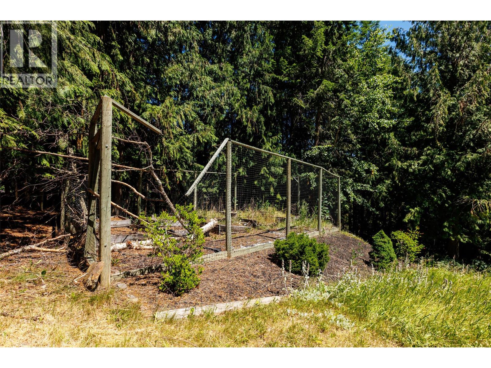 1548 Teetzel Road, Creston, British Columbia  V0B 1G7 - Photo 72 - 10355223