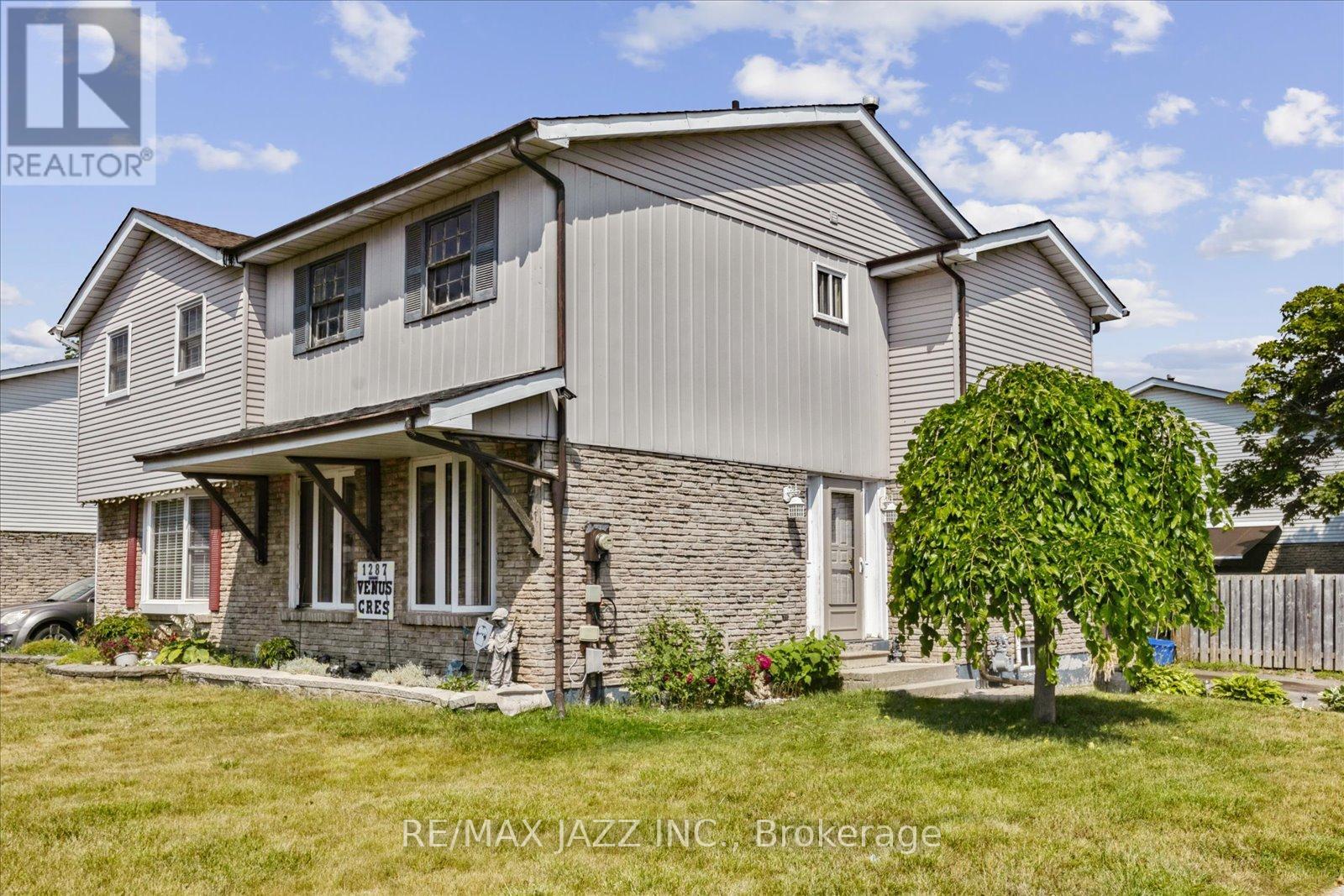 Property at 1287 VENUS CRESCENT image 2