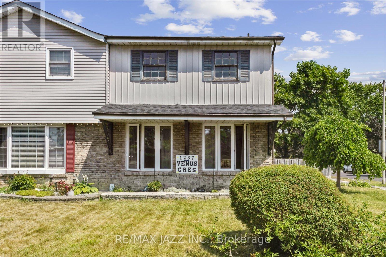 Property at 1287 VENUS CRESCENT image 3