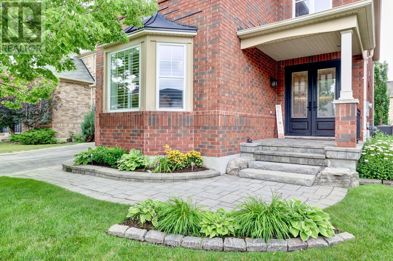Property at 497 CUSICK CIRCLE image 3