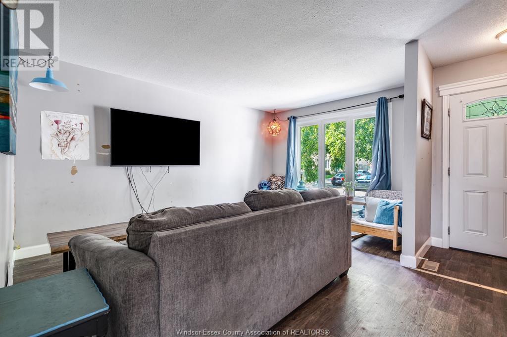 Property at 3054 Coram image 5