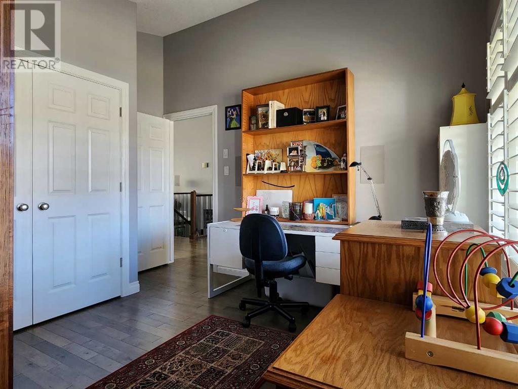 Property at 295 Canyon Boulevard W image 5