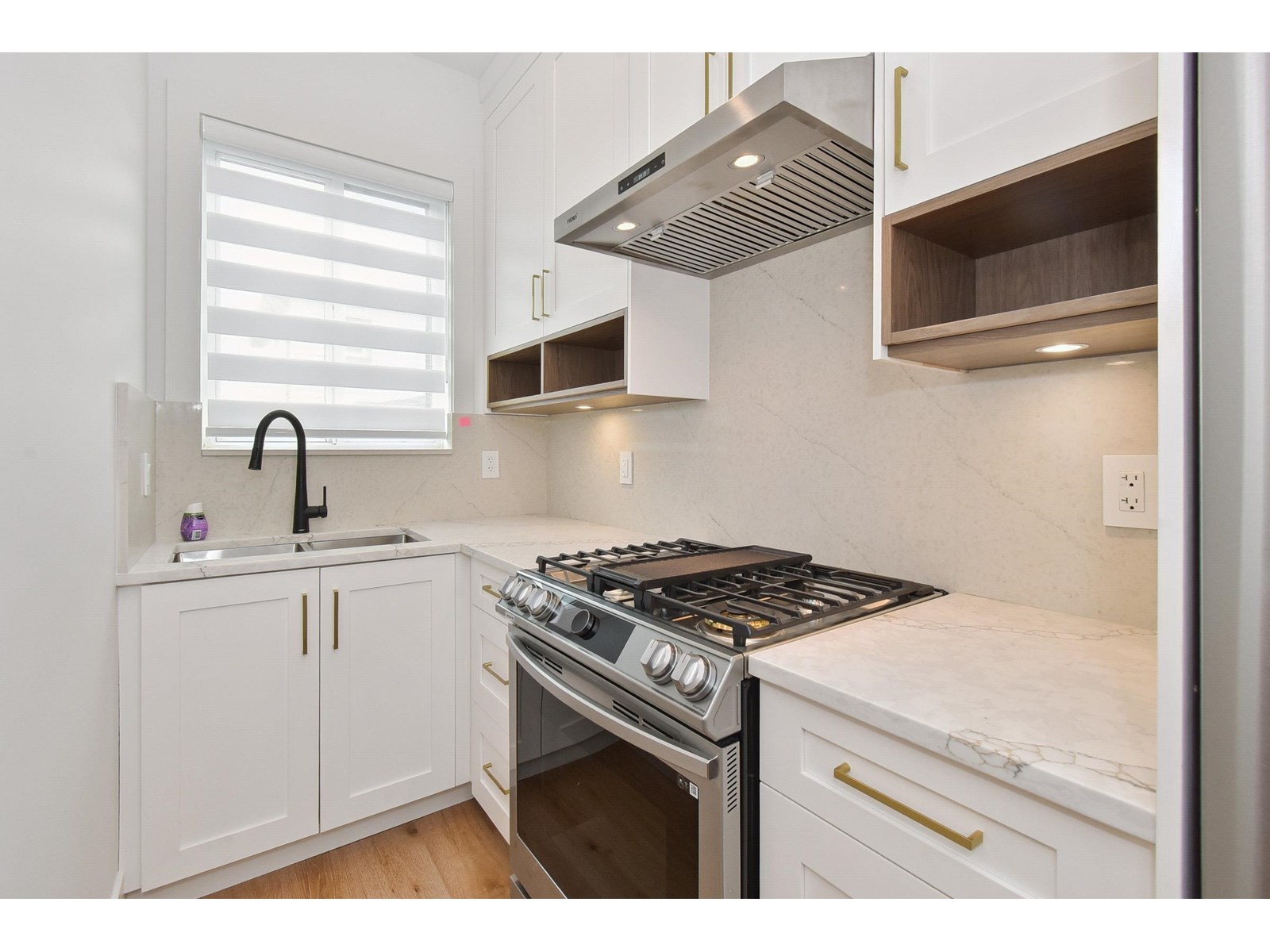 16782 18b Avenue, Surrey, British Columbia  V3Z 0B4 - Photo 10 - R3025890