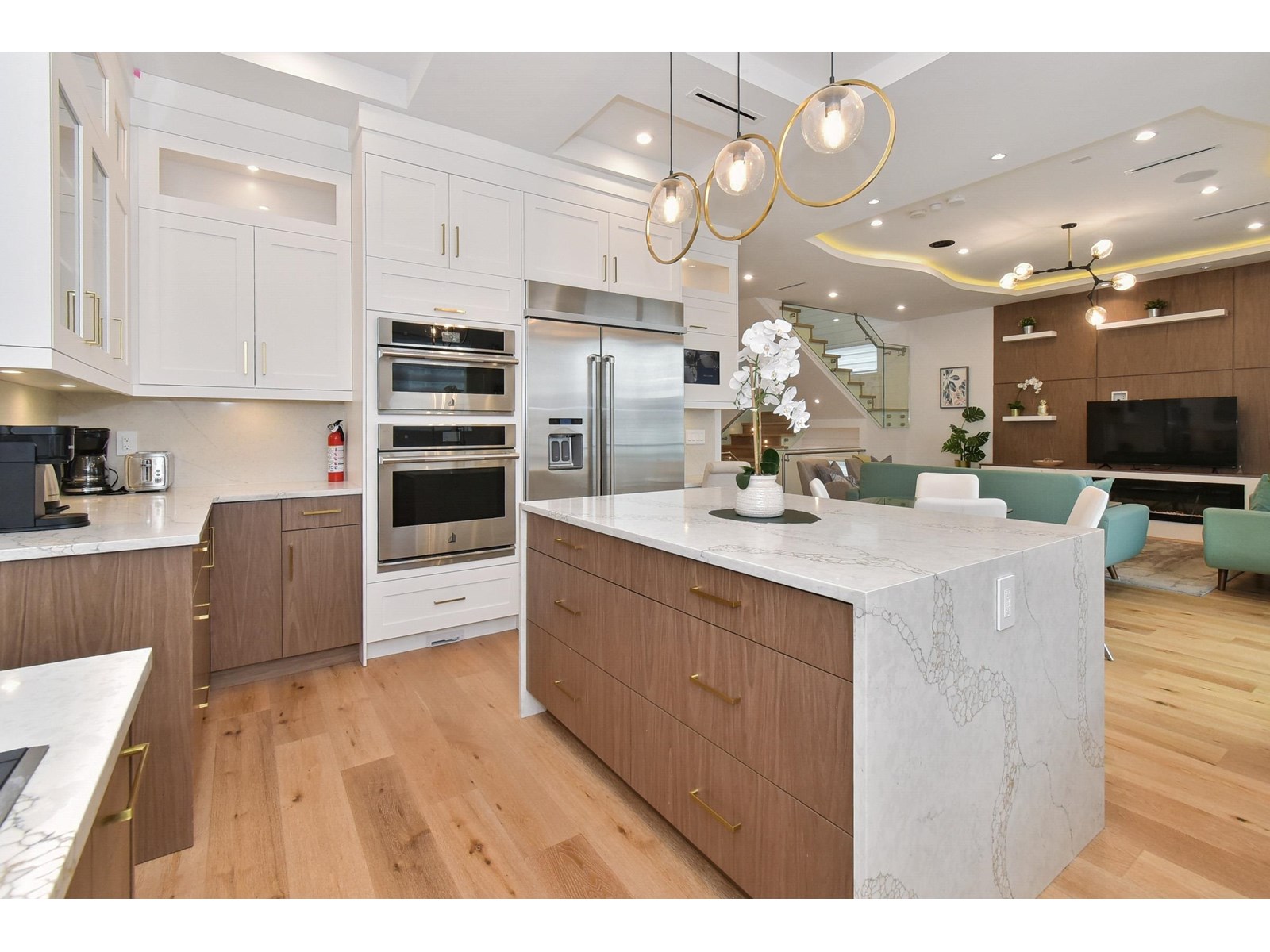 16782 18b Avenue, Surrey, British Columbia  V3Z 0B4 - Photo 11 - R3025890
