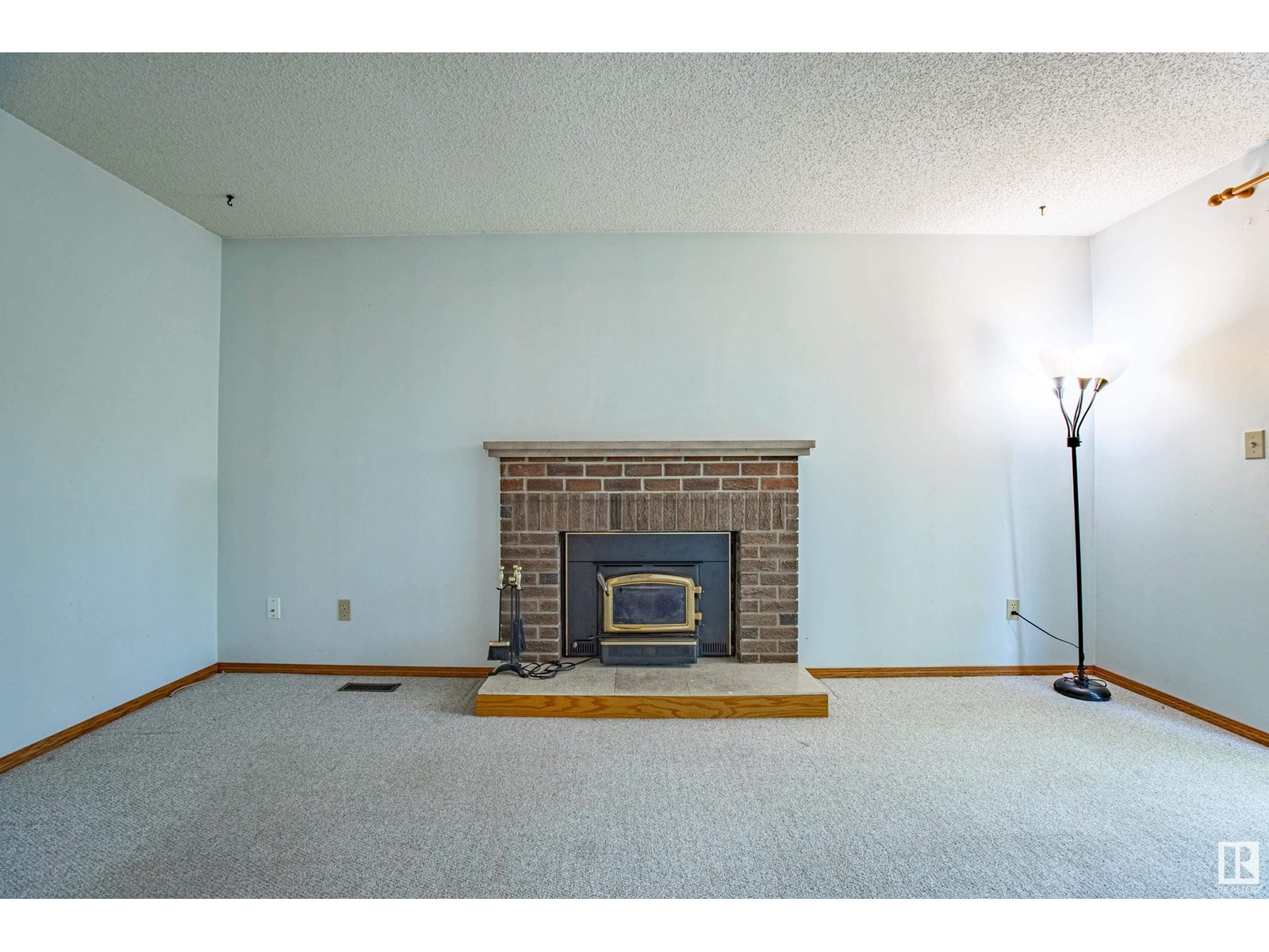 Property at 9928 181 ST NW image 1