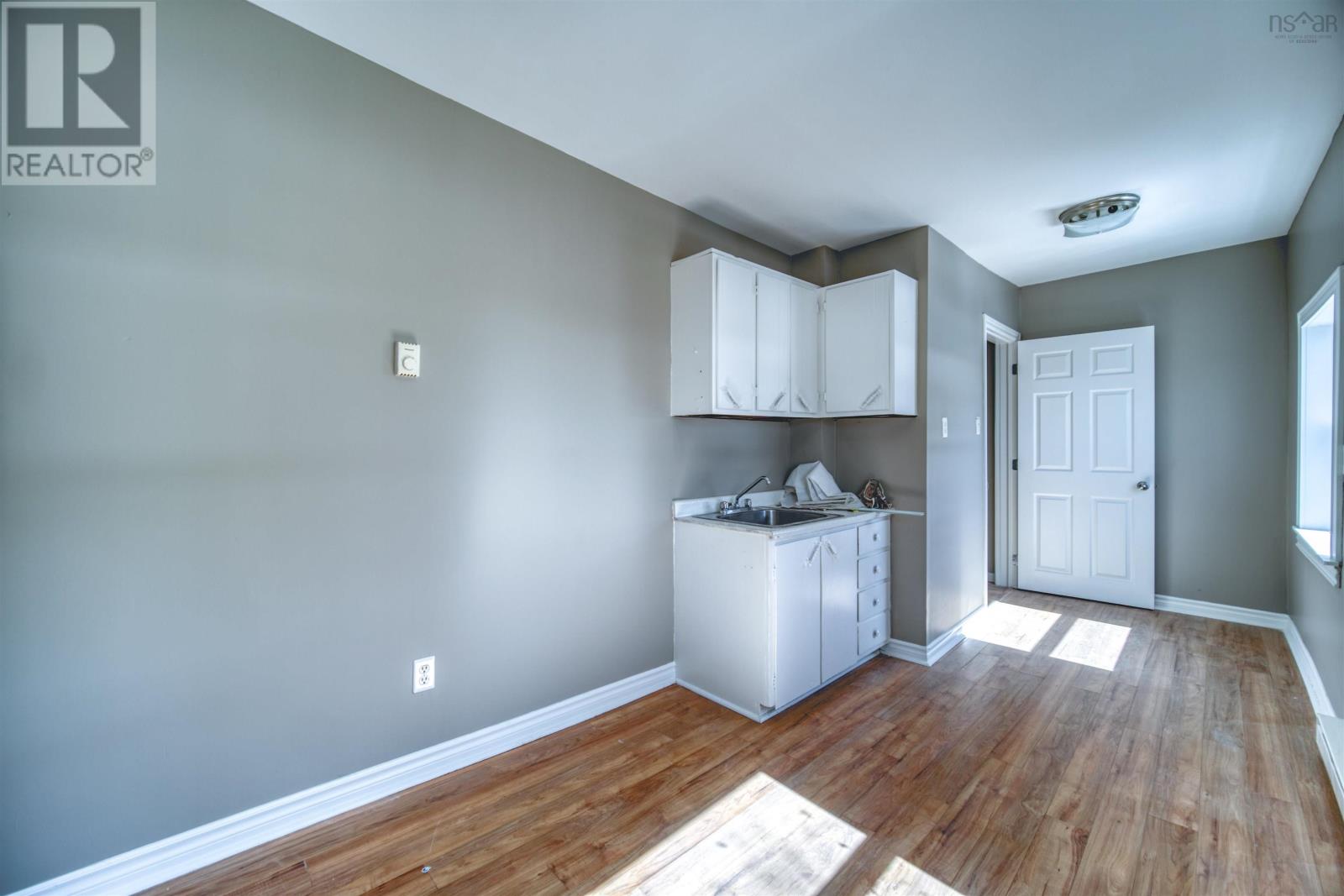 5674 Charles Street, Halifax, Nova Scotia  B3K 1K4 - Photo 14 - 202508019