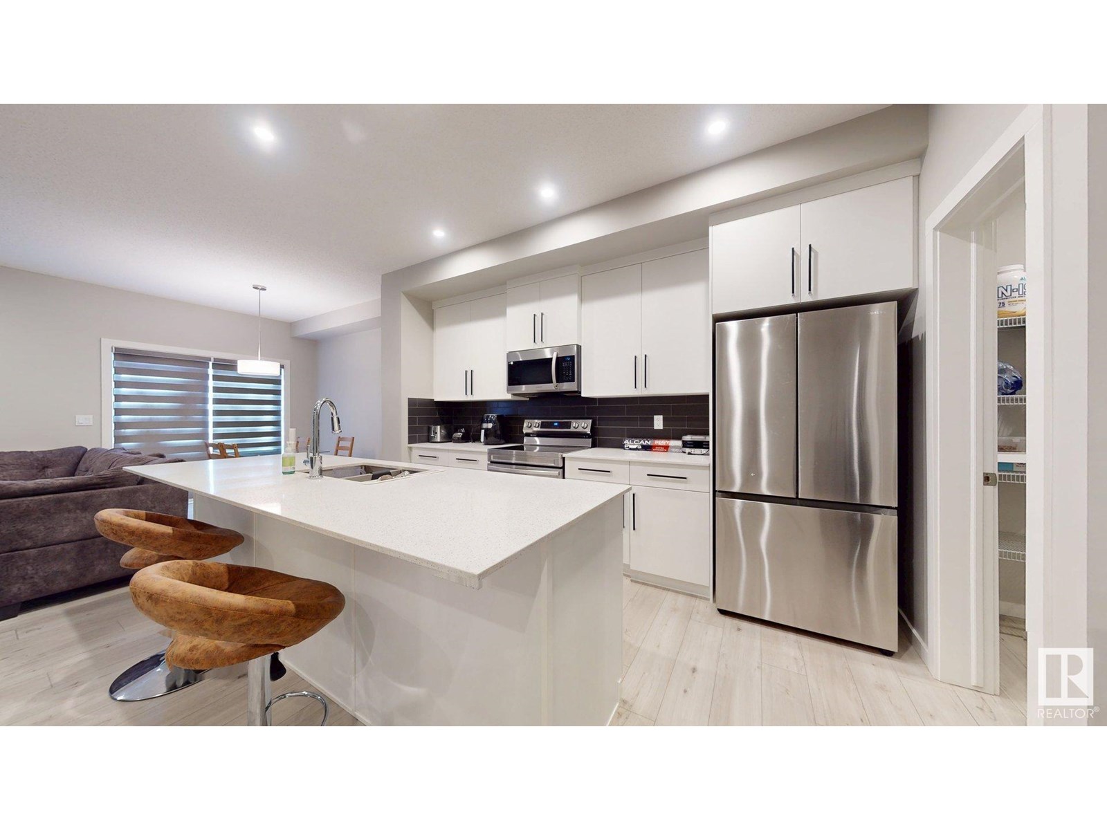 607 31 Av Nw, Edmonton, Alberta  T6T 2V6 - Photo 6 - E4447255