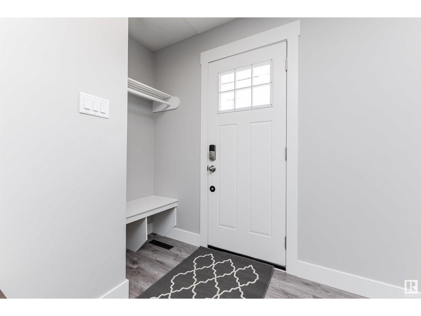 Property at 13456 107 ST NW image 4